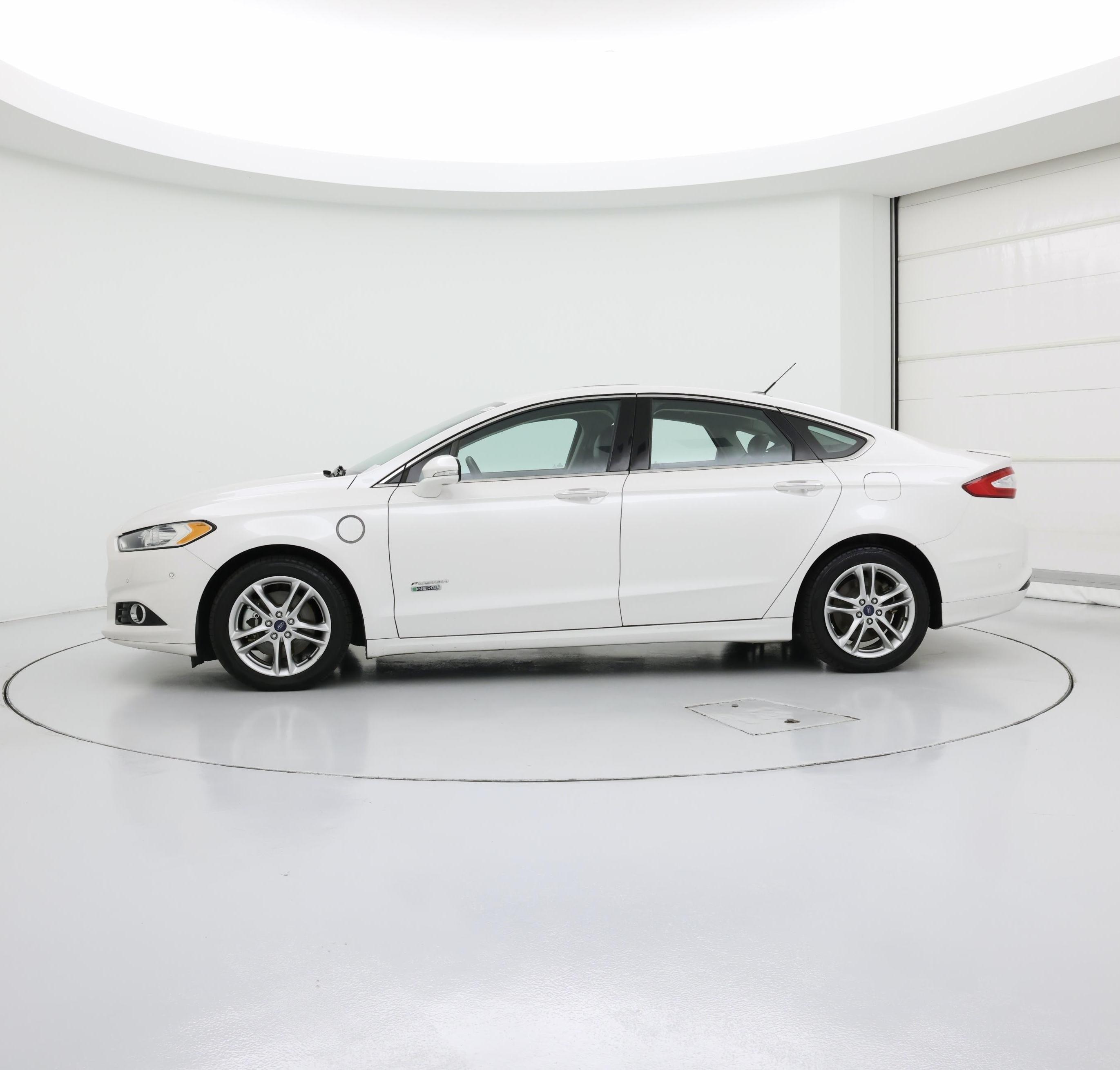 Thumbnail: 2015 Ford Fusion - 3