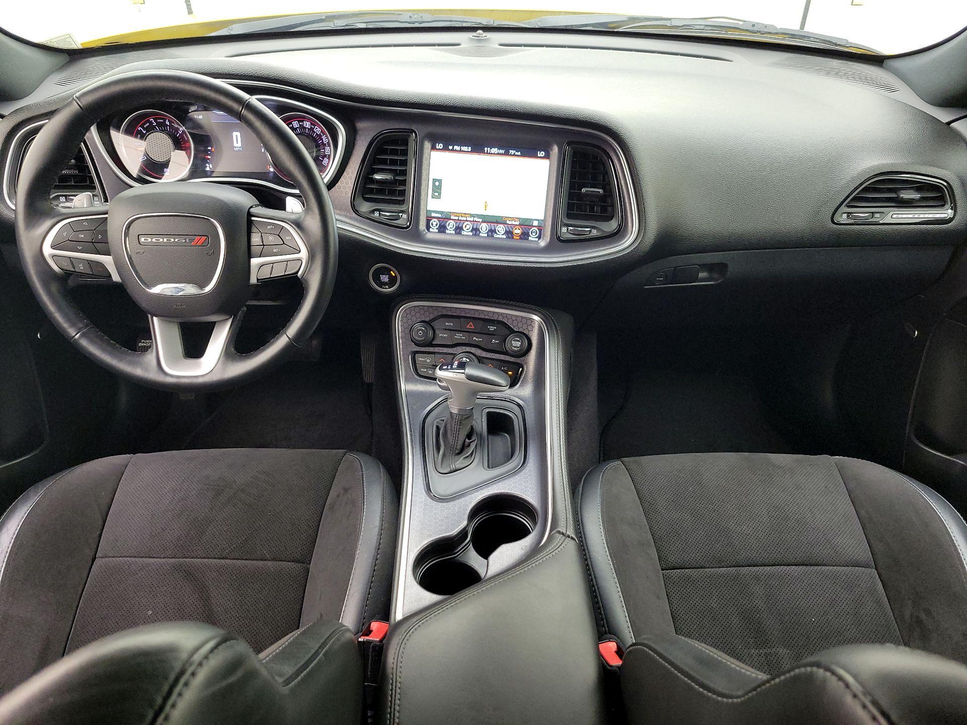 Thumbnail: 2017 Dodge Challenger - 9