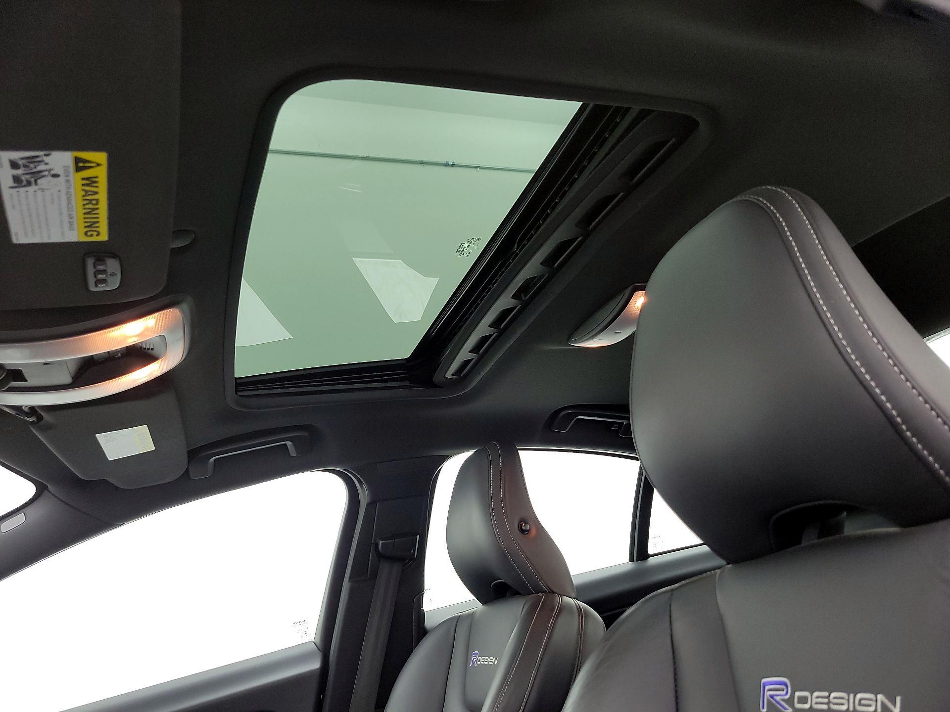 Thumbnail: 2015 Volvo S60 - 20