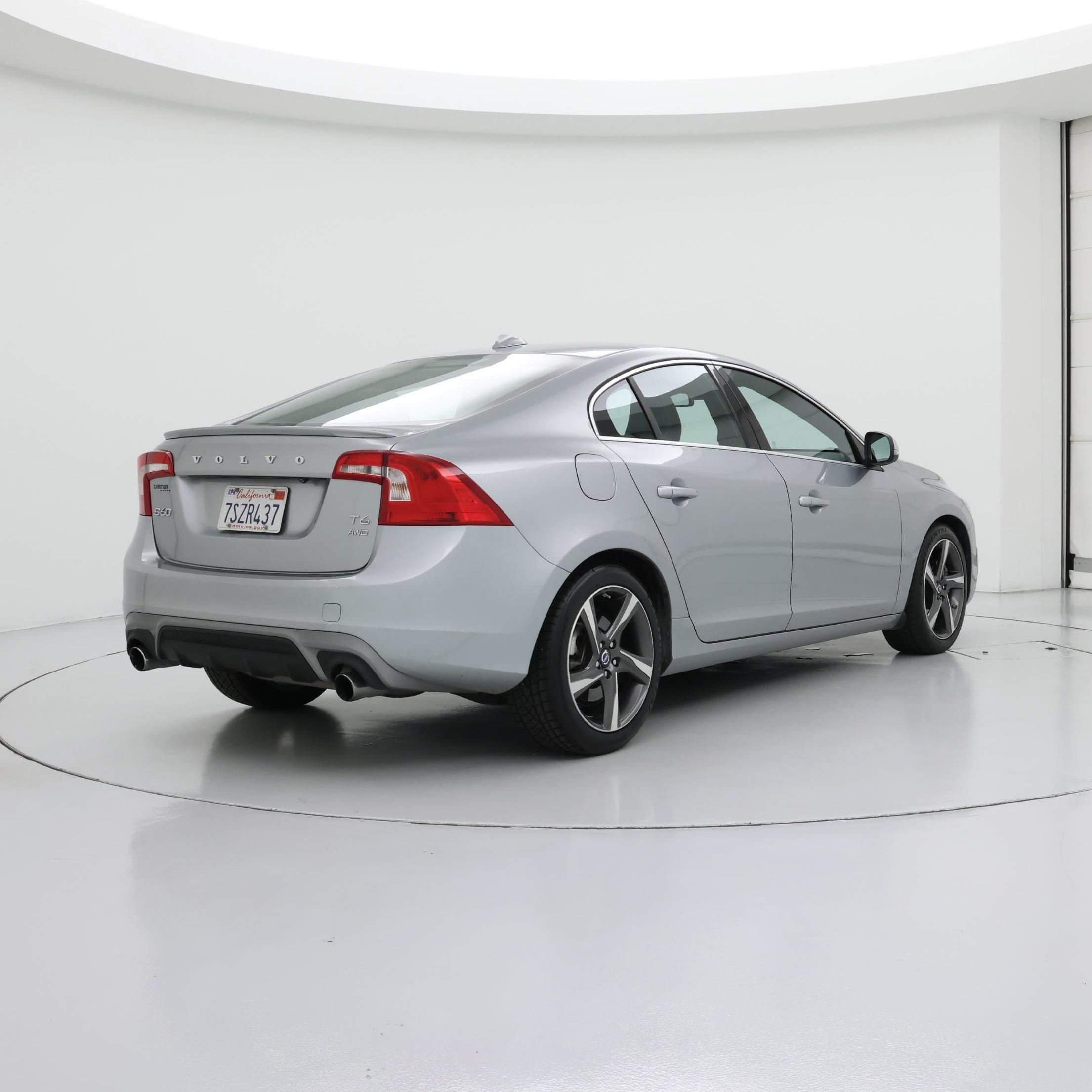 Thumbnail: 2015 Volvo S60 - 8