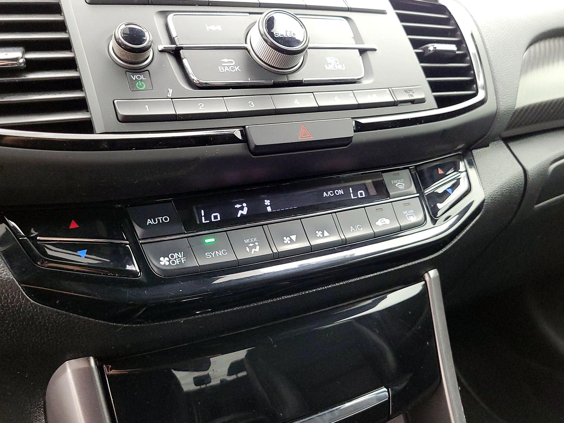 Thumbnail: 2017 Honda Accord - 16