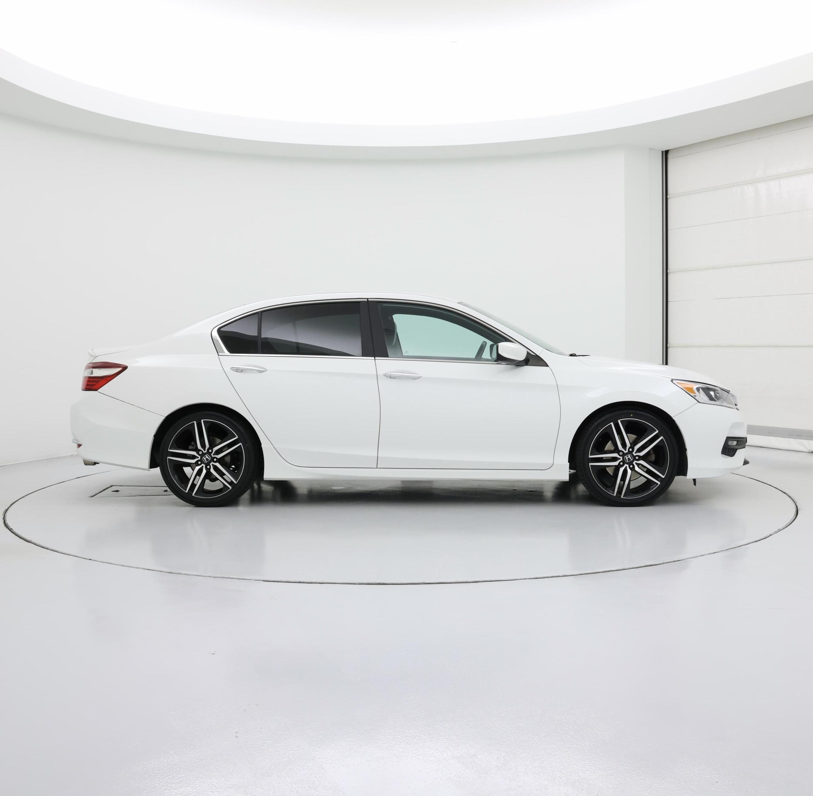 Thumbnail: 2017 Honda Accord - 7