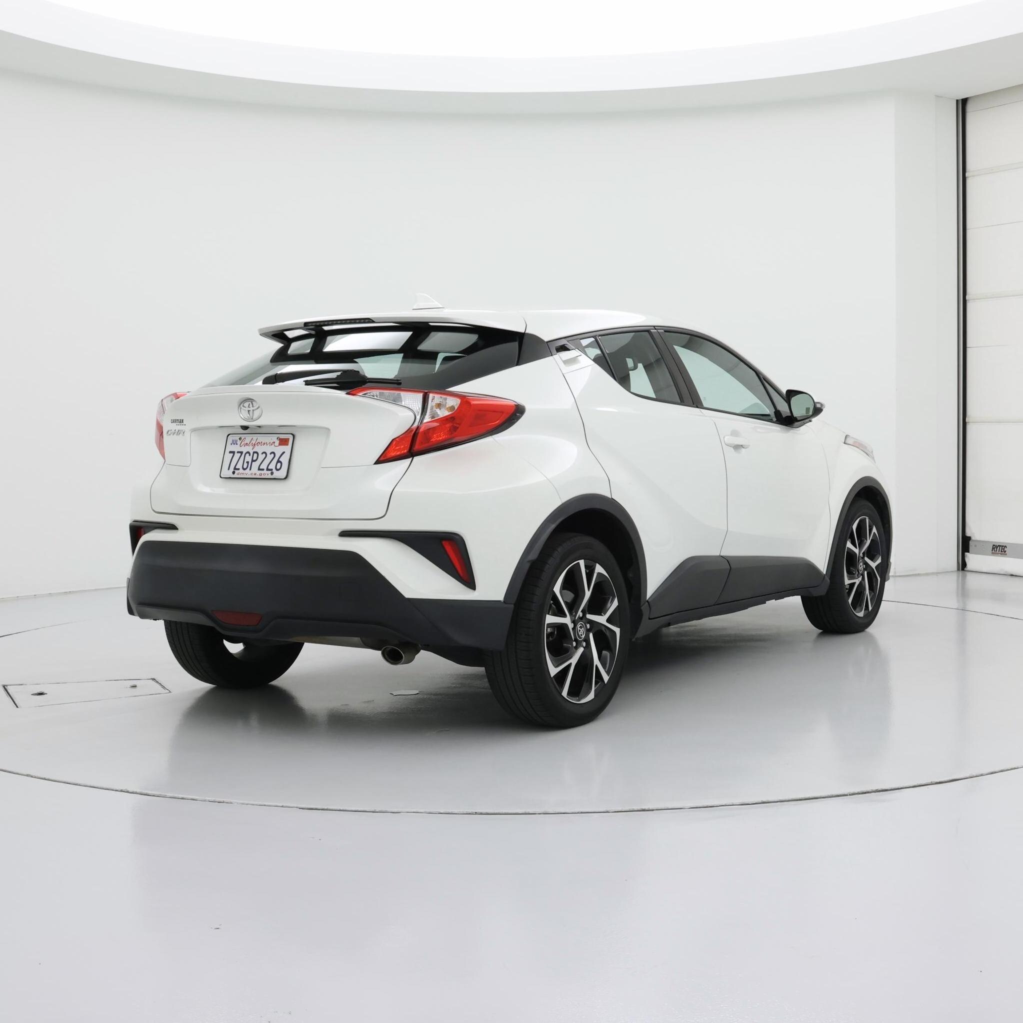 Thumbnail: 2018 Toyota C-HR - 8