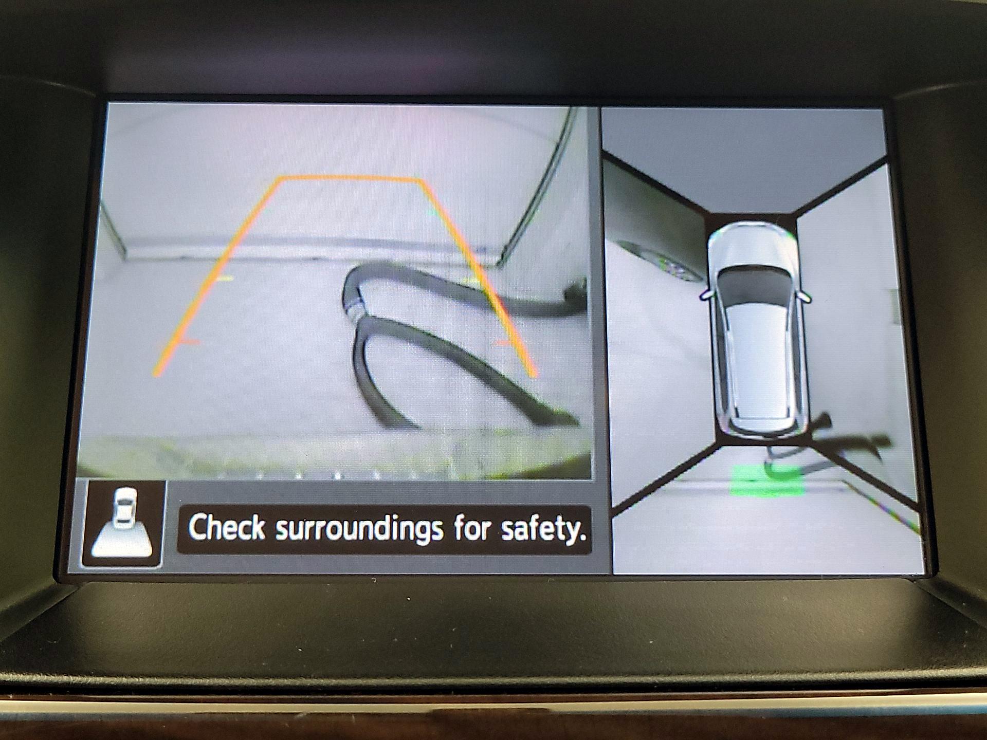 Thumbnail: 2016 Nissan Pathfinder - 15
