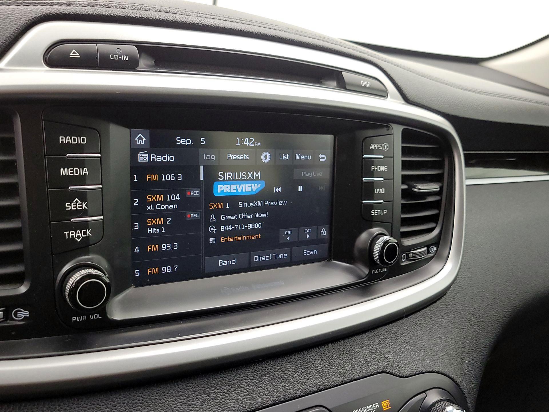 Thumbnail: 2017 Kia Sorento - 15