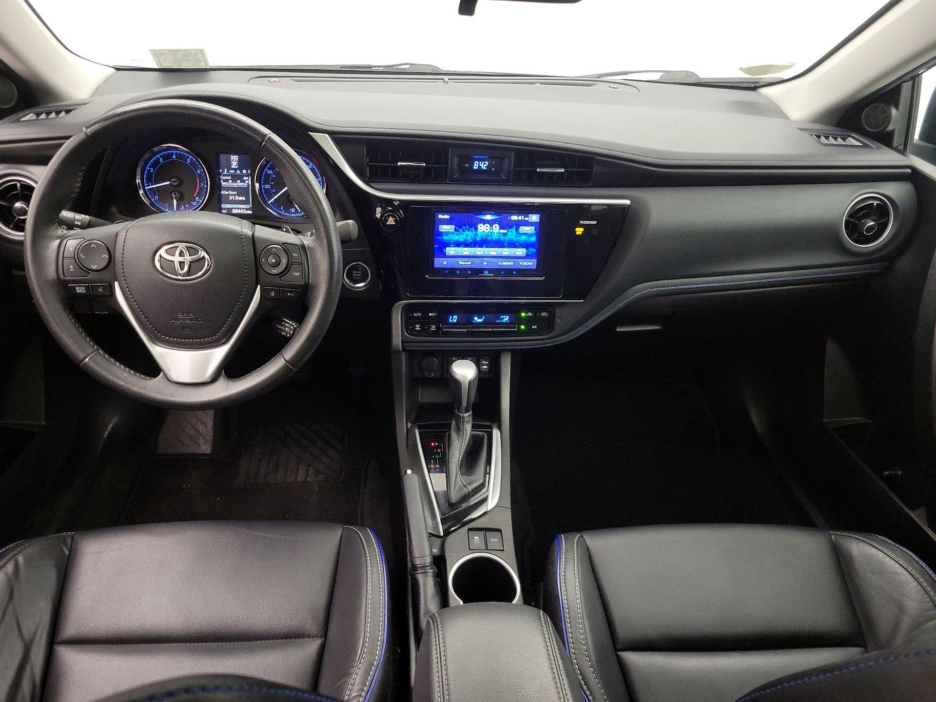 Thumbnail: 2017 Toyota Corolla - 9