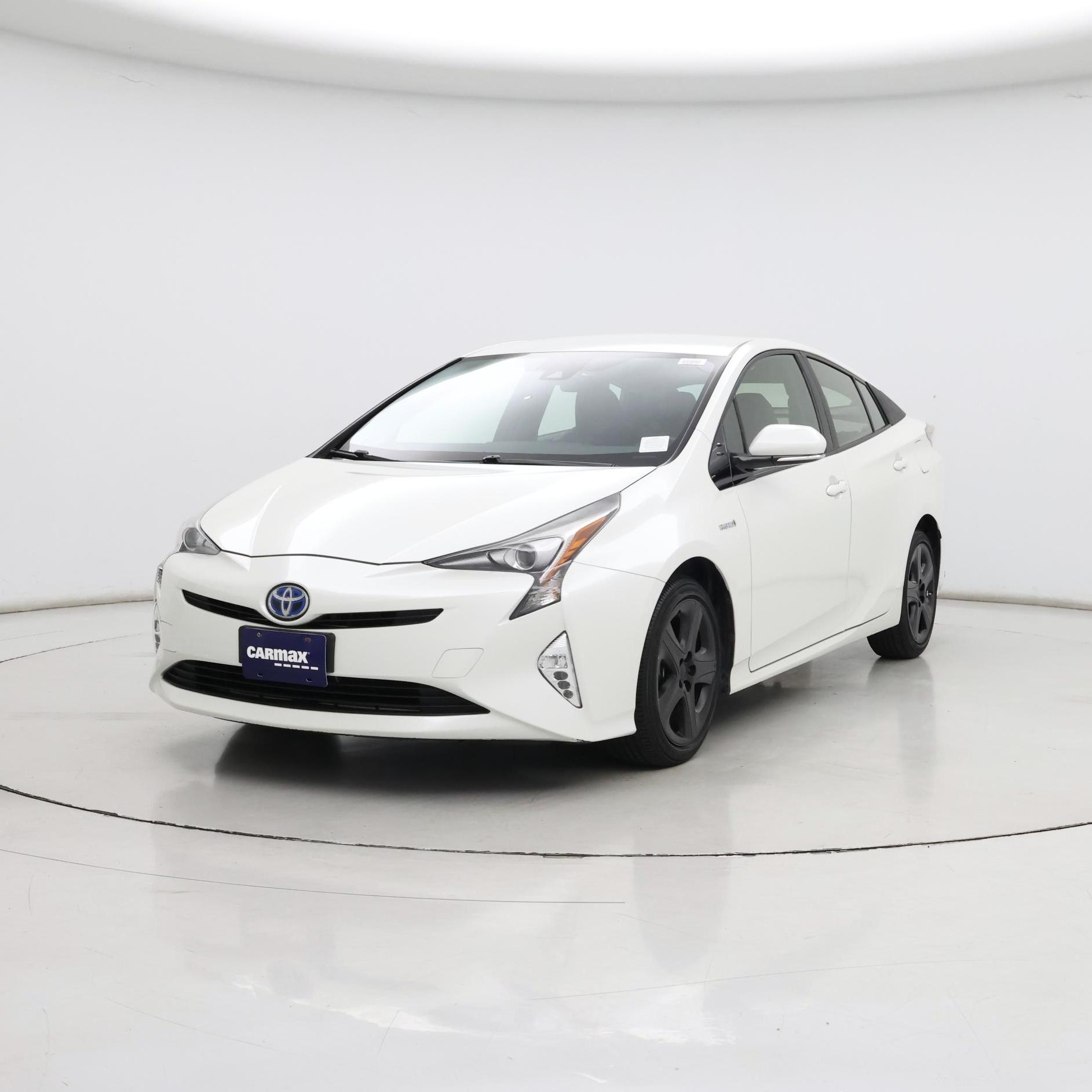 Thumbnail: 2017 Toyota Prius - 4