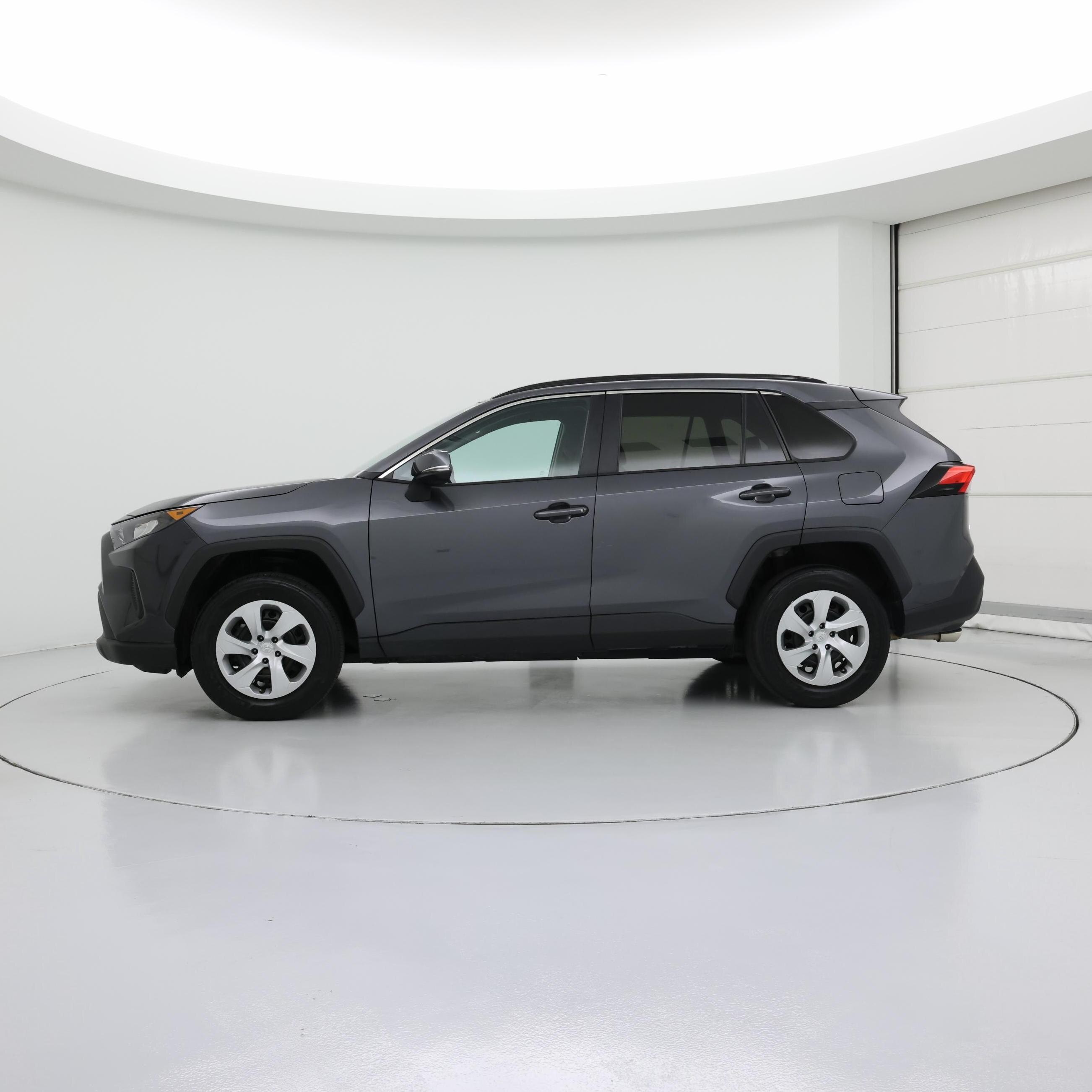 Thumbnail: 2020 Toyota RAV4 - 3