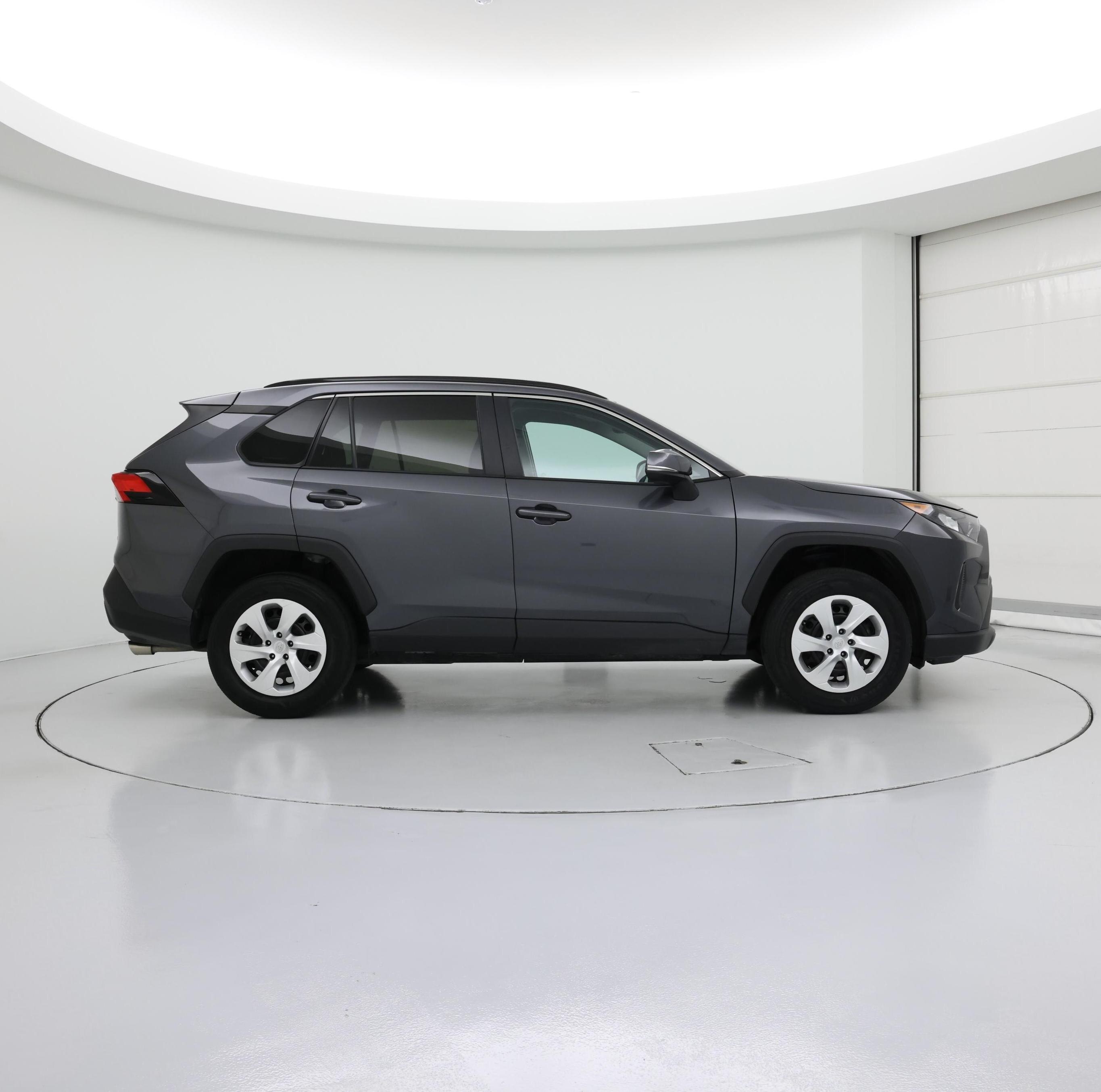 Thumbnail: 2020 Toyota RAV4 - 7