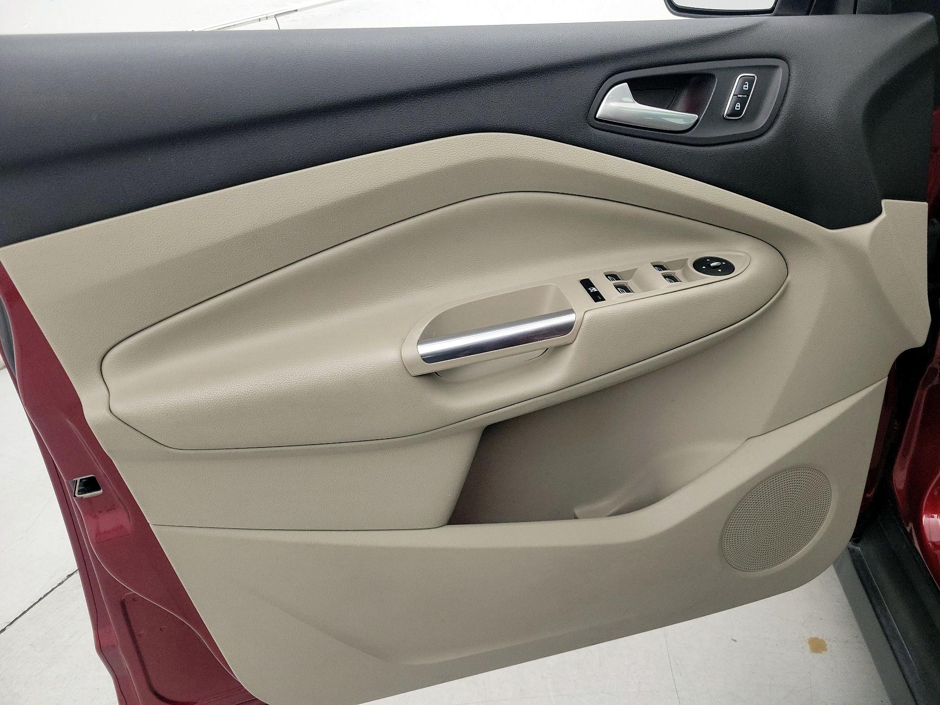 Thumbnail: 2014 Ford C-Max - 12
