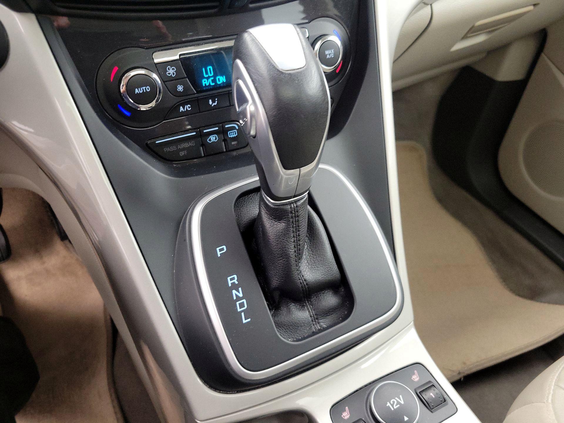 Thumbnail: 2014 Ford C-Max - 17