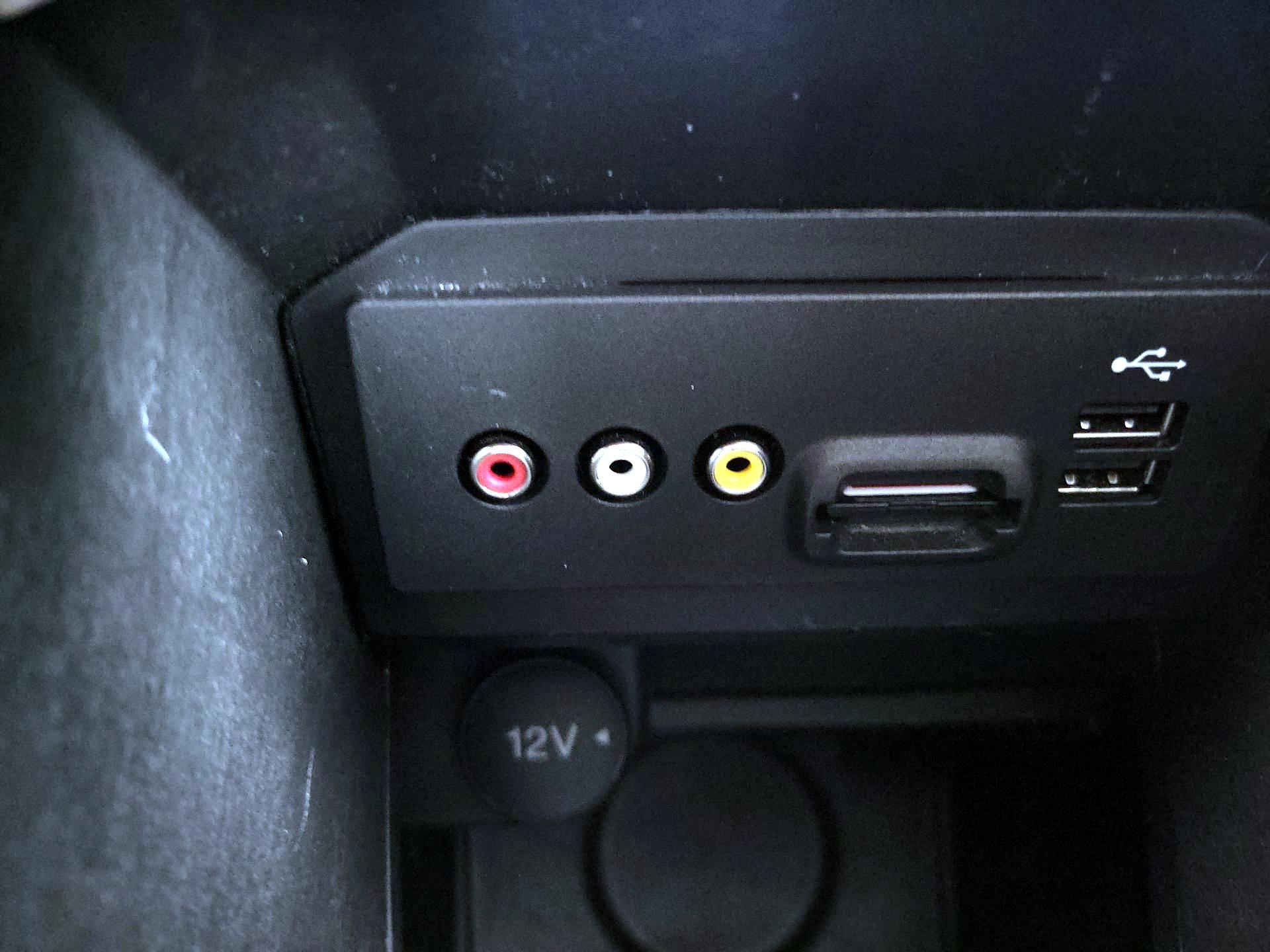 Thumbnail: 2014 Ford C-Max - 18