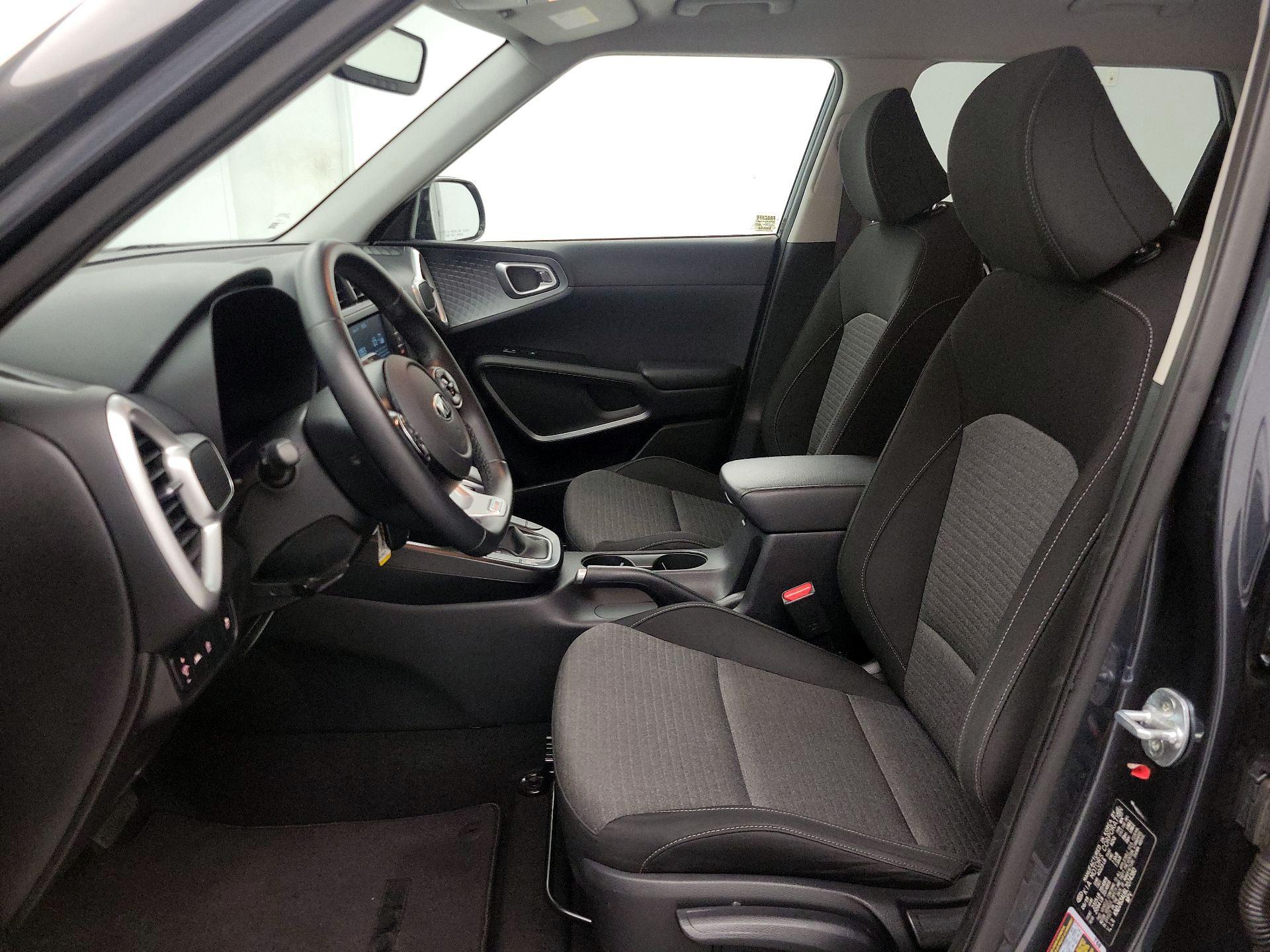 Thumbnail: 2020 Kia Soul - 11