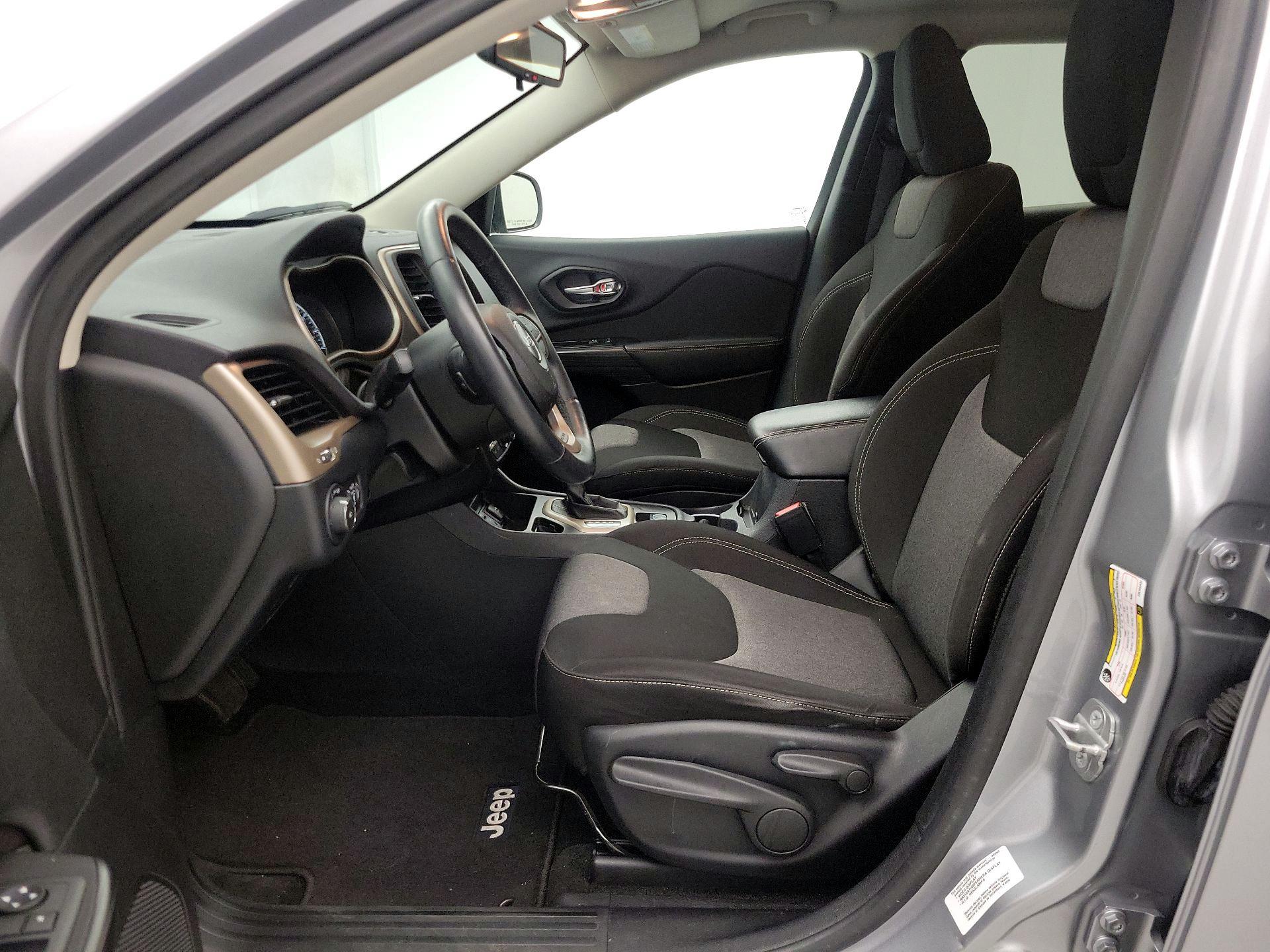 Thumbnail: 2014 Jeep Cherokee - 11