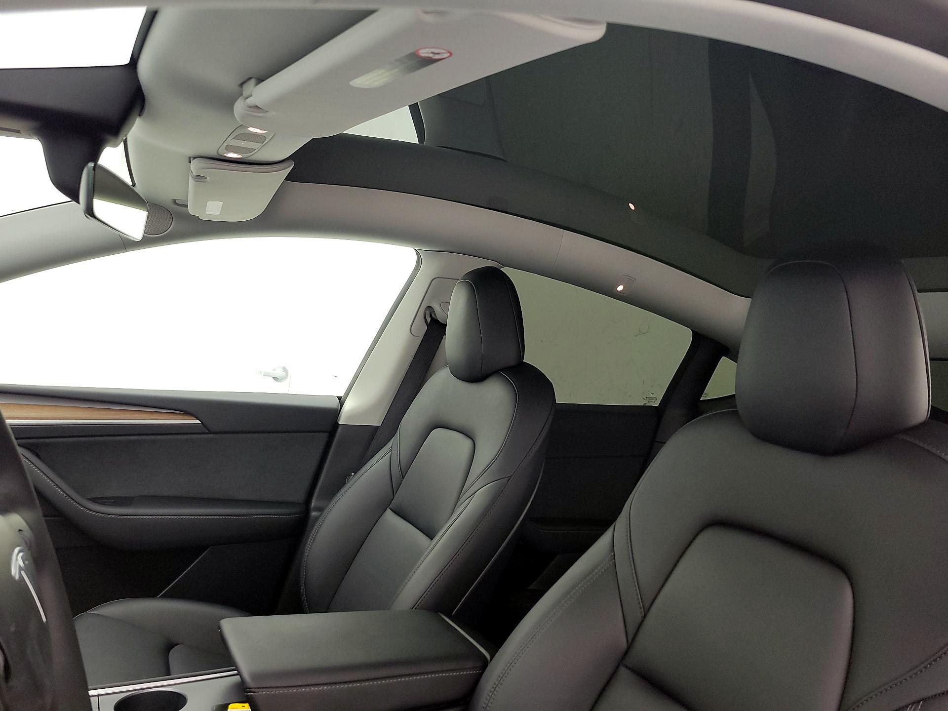 Thumbnail: 2022 Tesla Model Y - 18