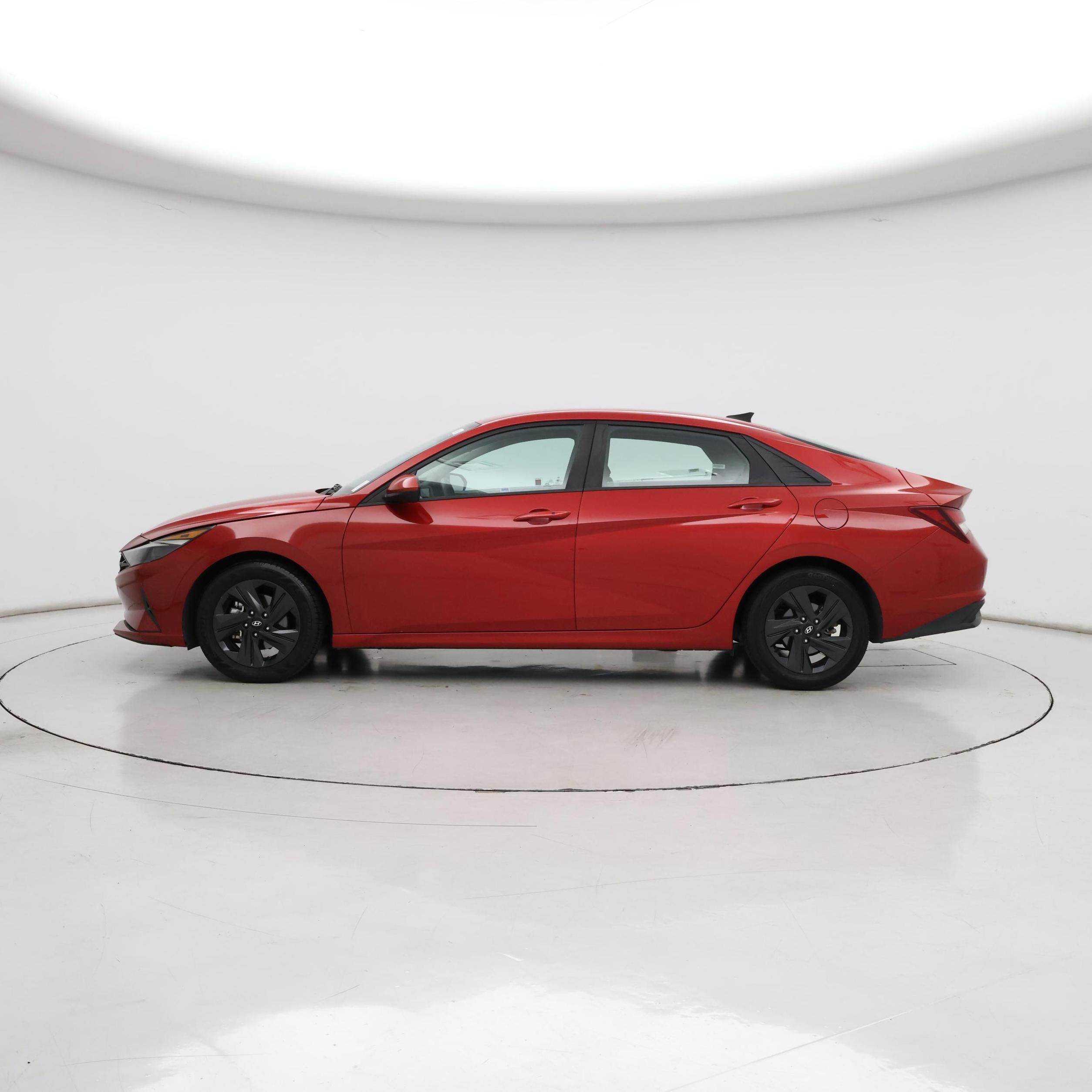 Thumbnail: 2021 Hyundai Elantra - 3