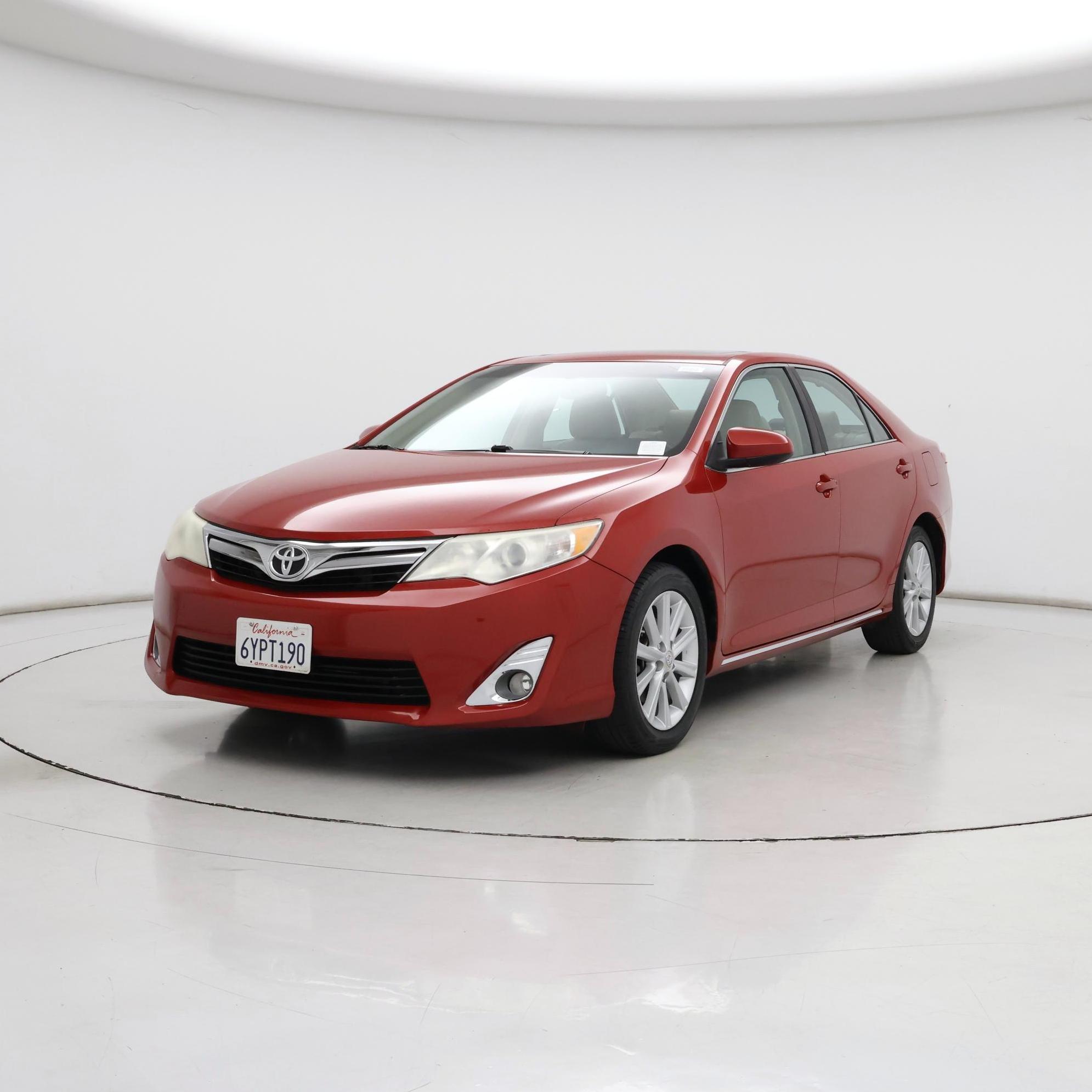 Thumbnail: 2013 Toyota Camry - 4