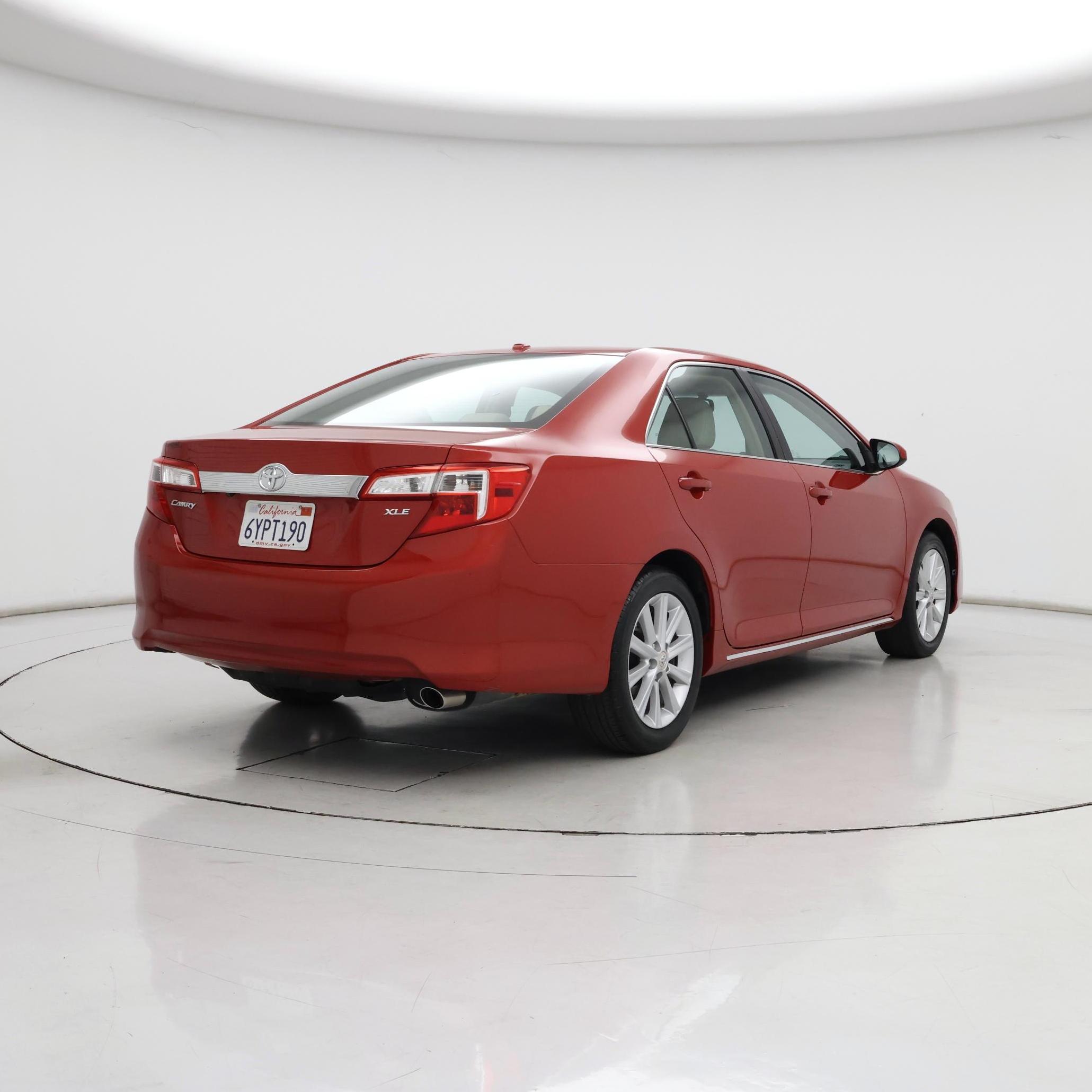 Thumbnail: 2013 Toyota Camry - 8