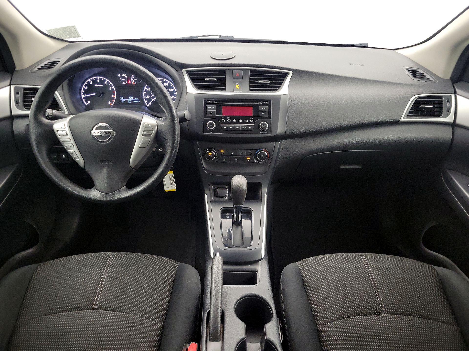 Thumbnail: 2017 Nissan Sentra - 9