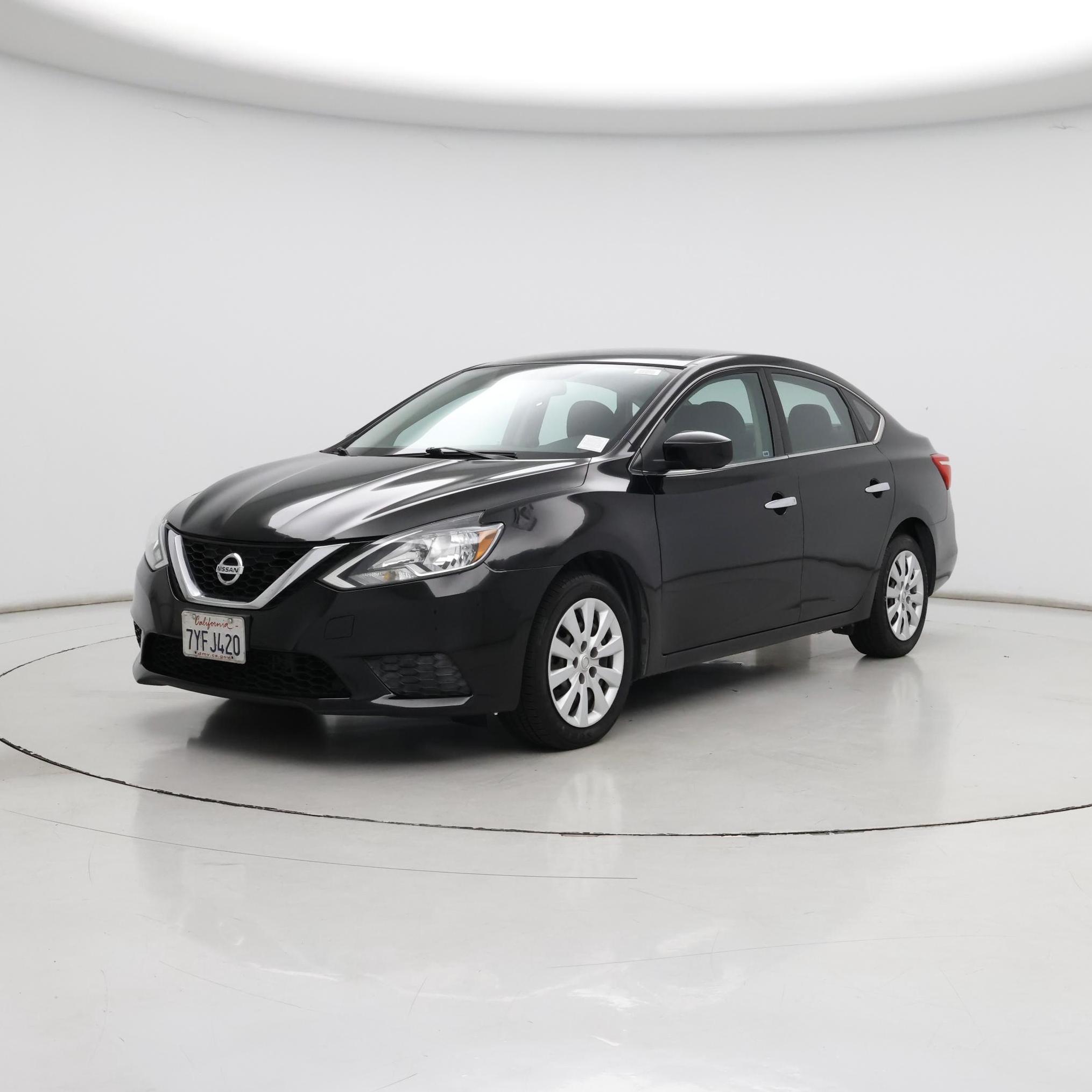 Thumbnail: 2017 Nissan Sentra - 4
