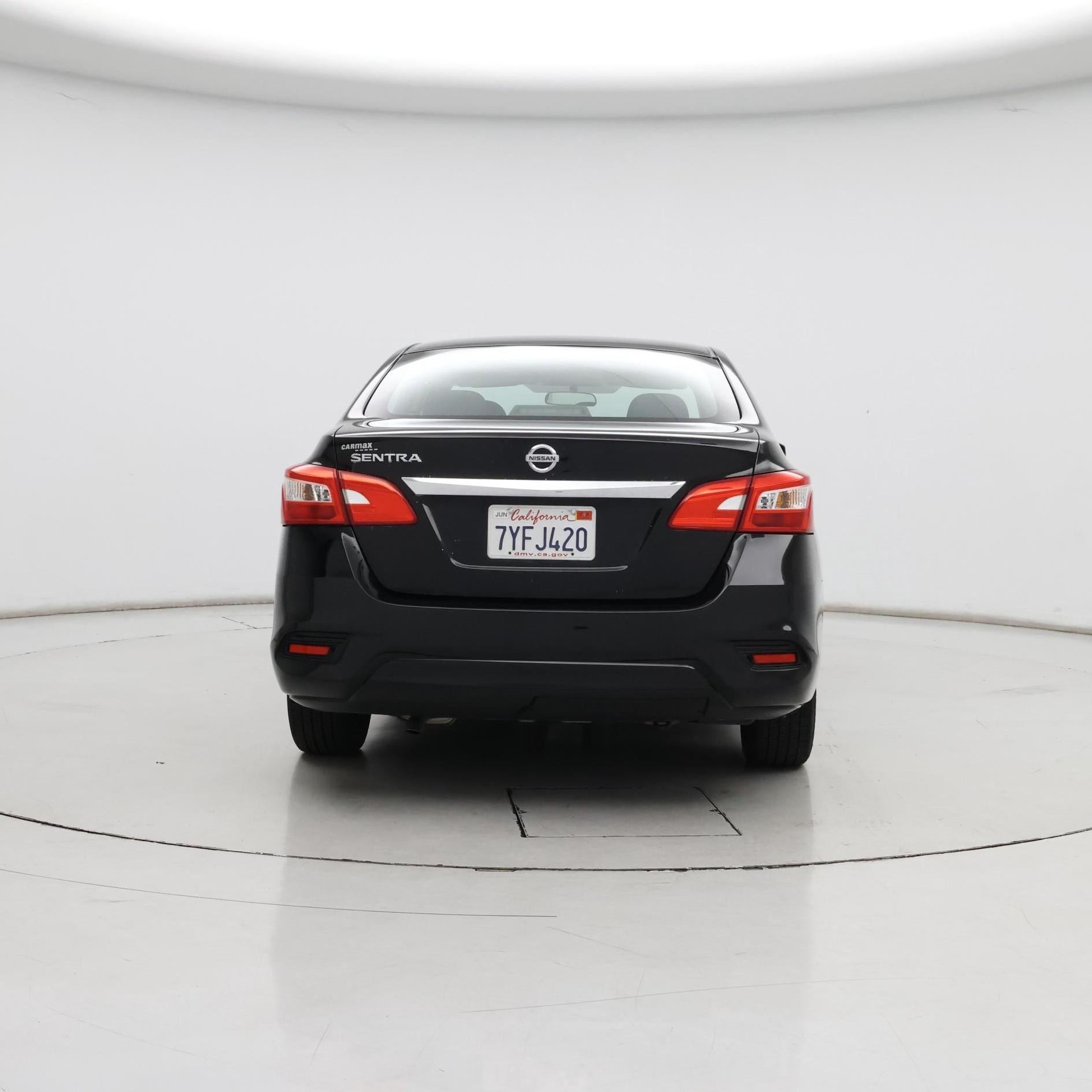 Thumbnail: 2017 Nissan Sentra - 6
