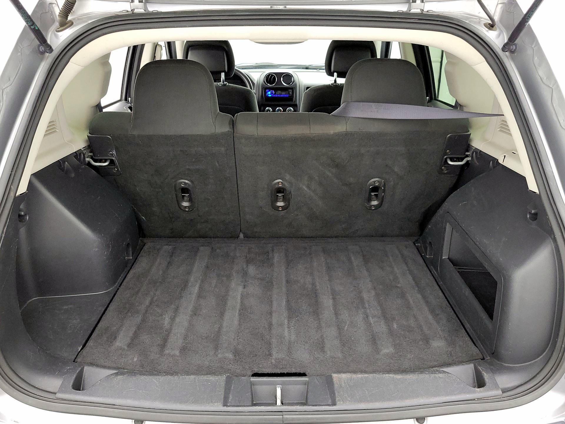 Thumbnail: 2016 Jeep Compass - 18