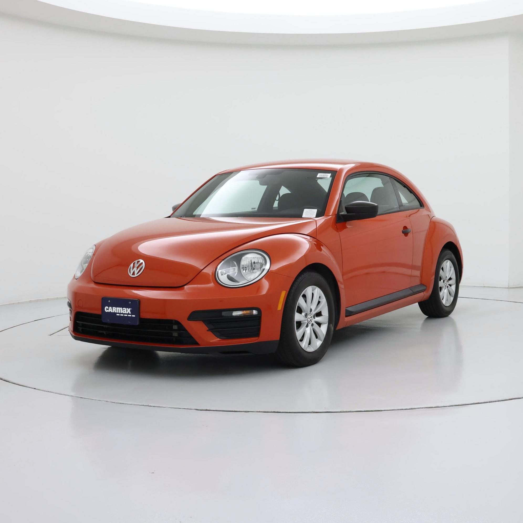 Thumbnail: 2017 Volkswagen Beetle - 4