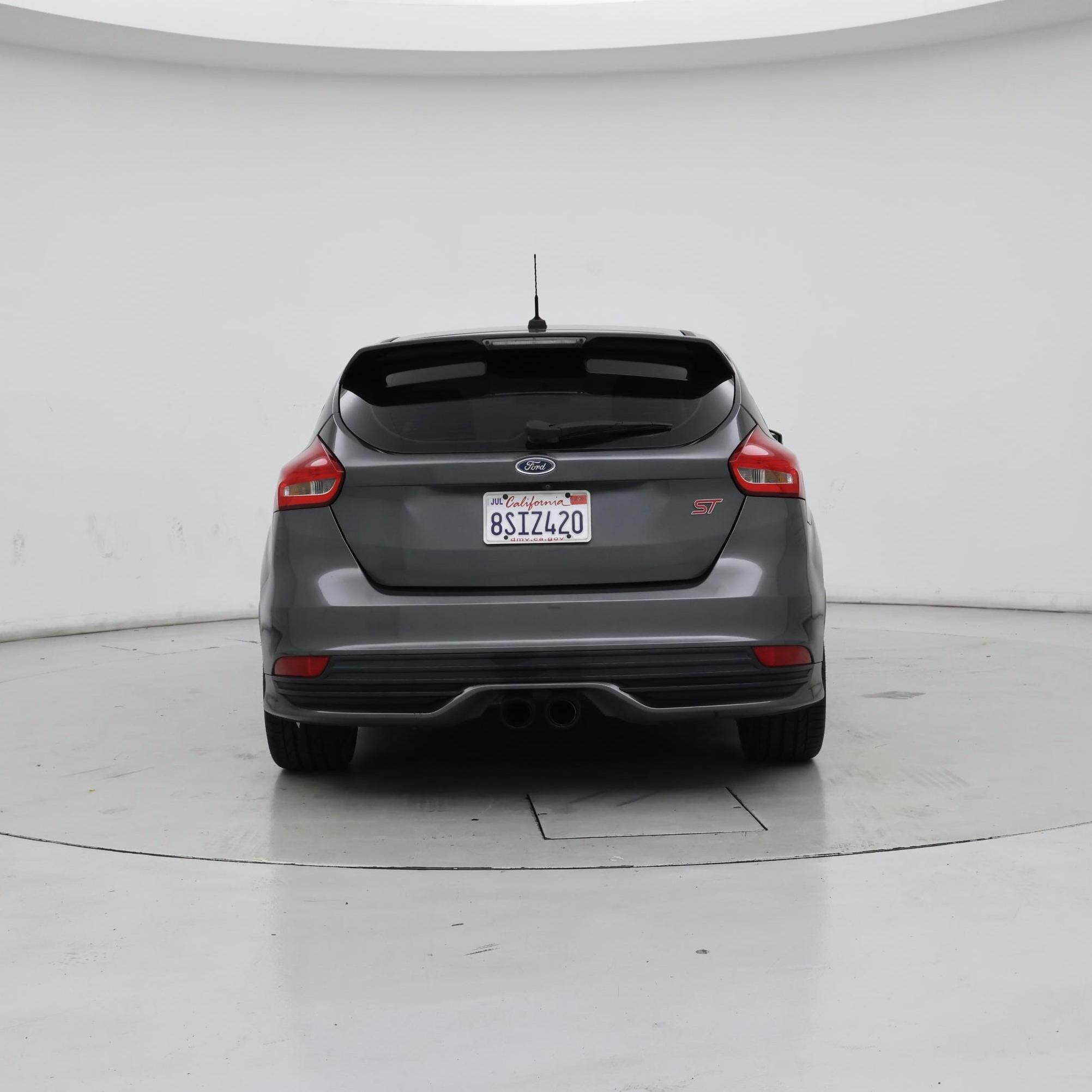 Thumbnail: 2017 Ford Focus - 6