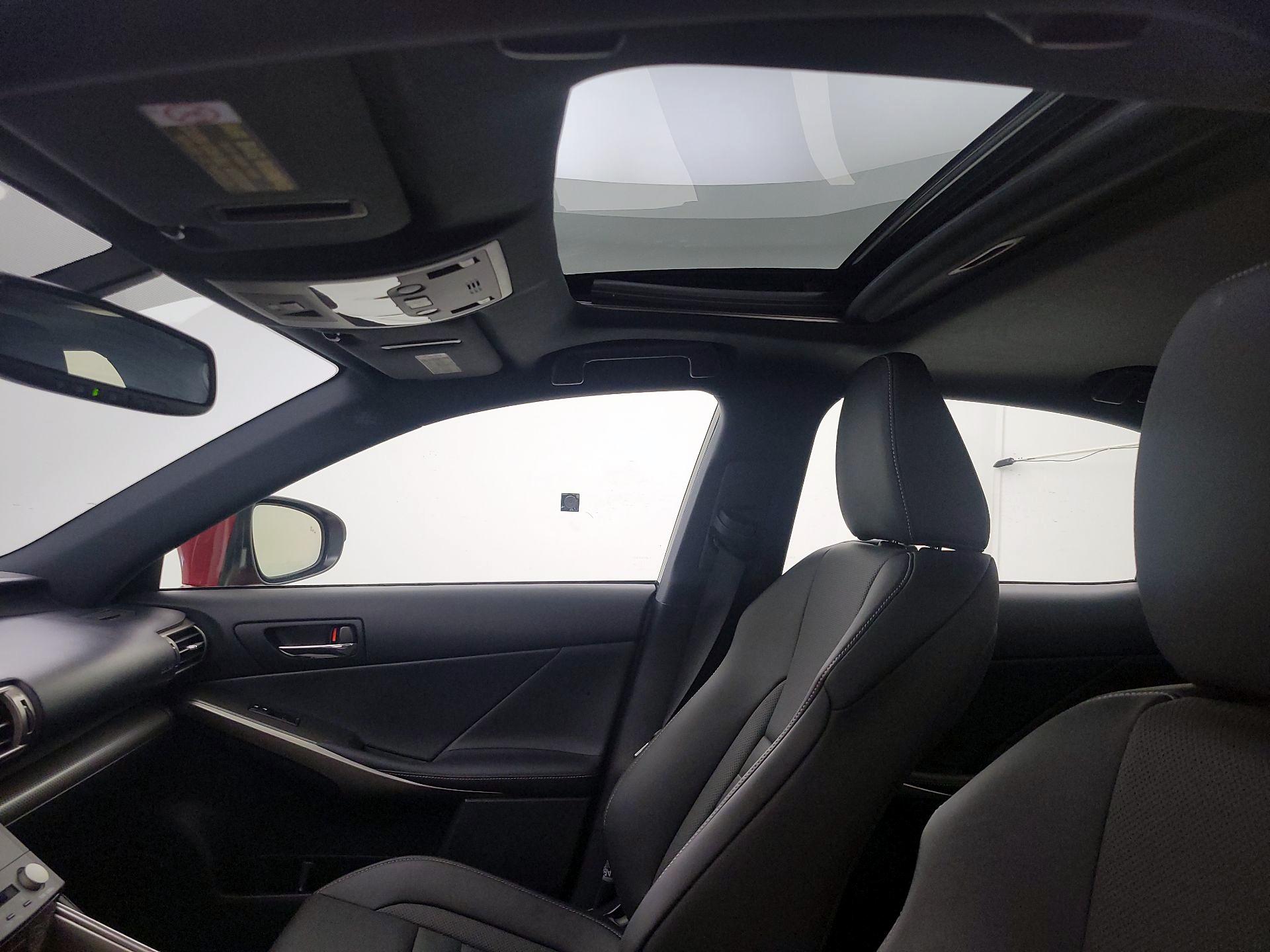 Thumbnail: 2015 Lexus IS - 20
