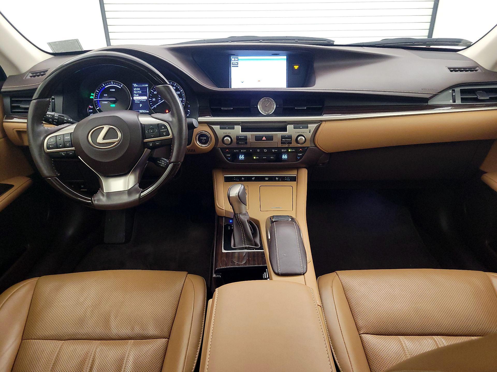 Thumbnail: 2017 Lexus ES - 9
