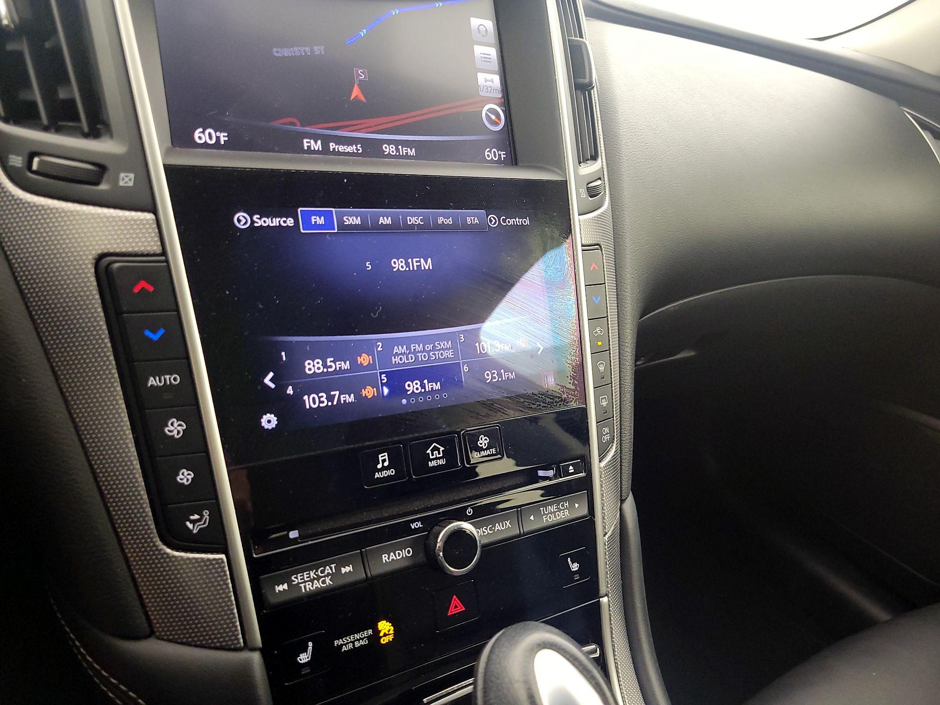 Thumbnail: 2015 INFINITI Q50 - 16