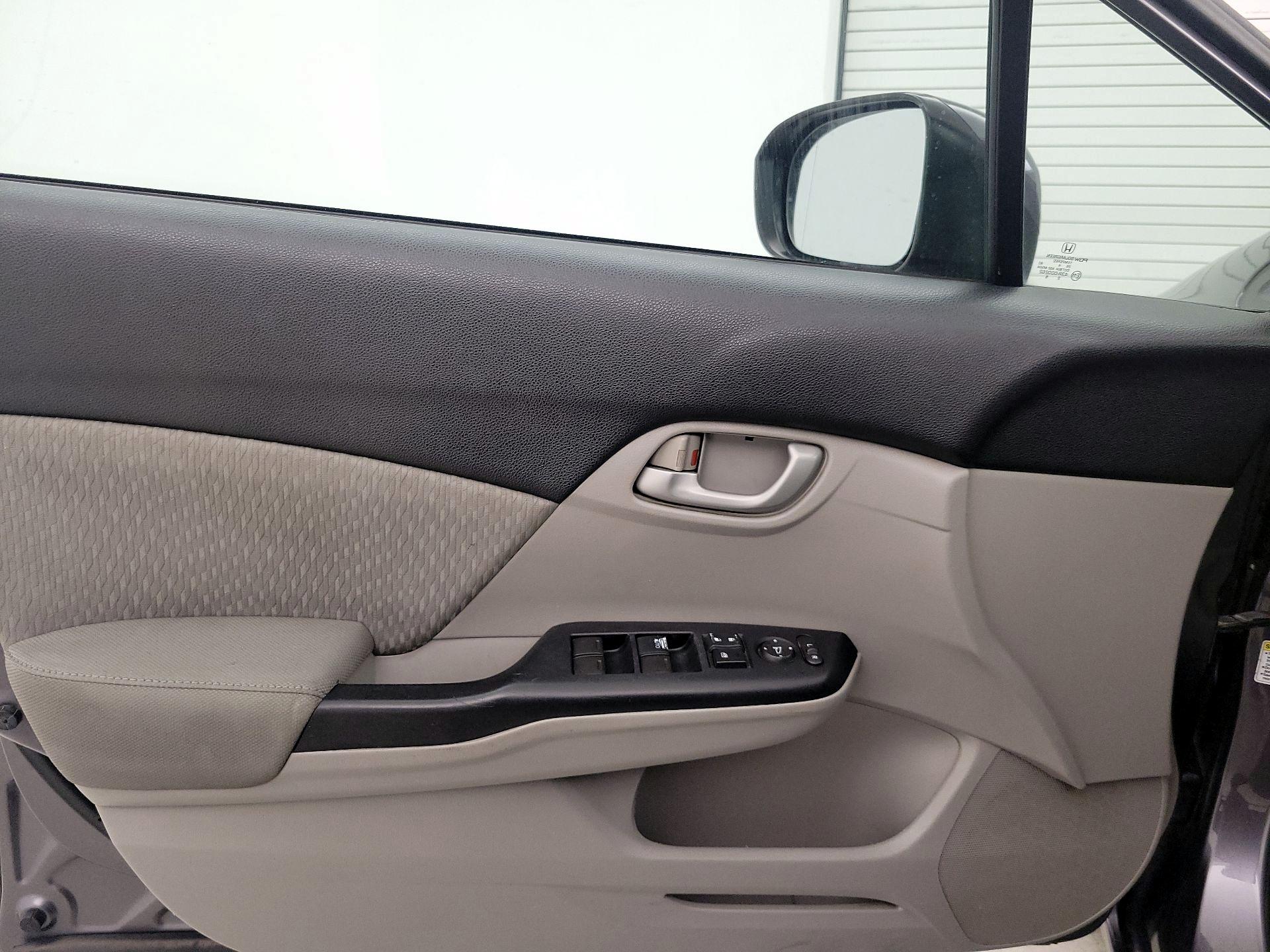 Thumbnail: 2015 Honda Civic - 12