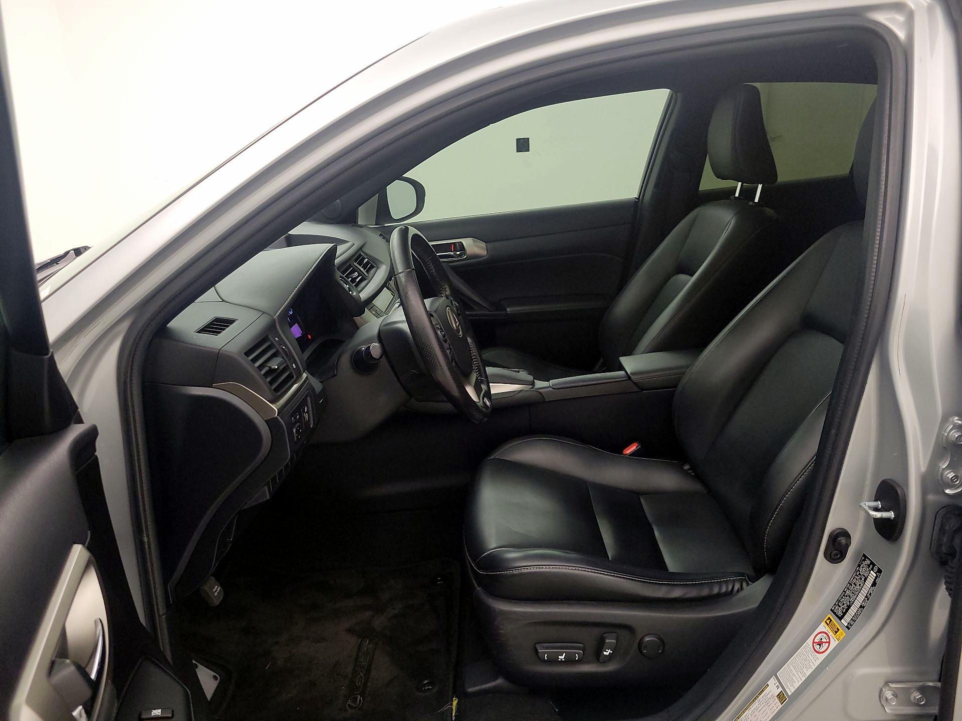 Thumbnail: 2016 Lexus CT - 11