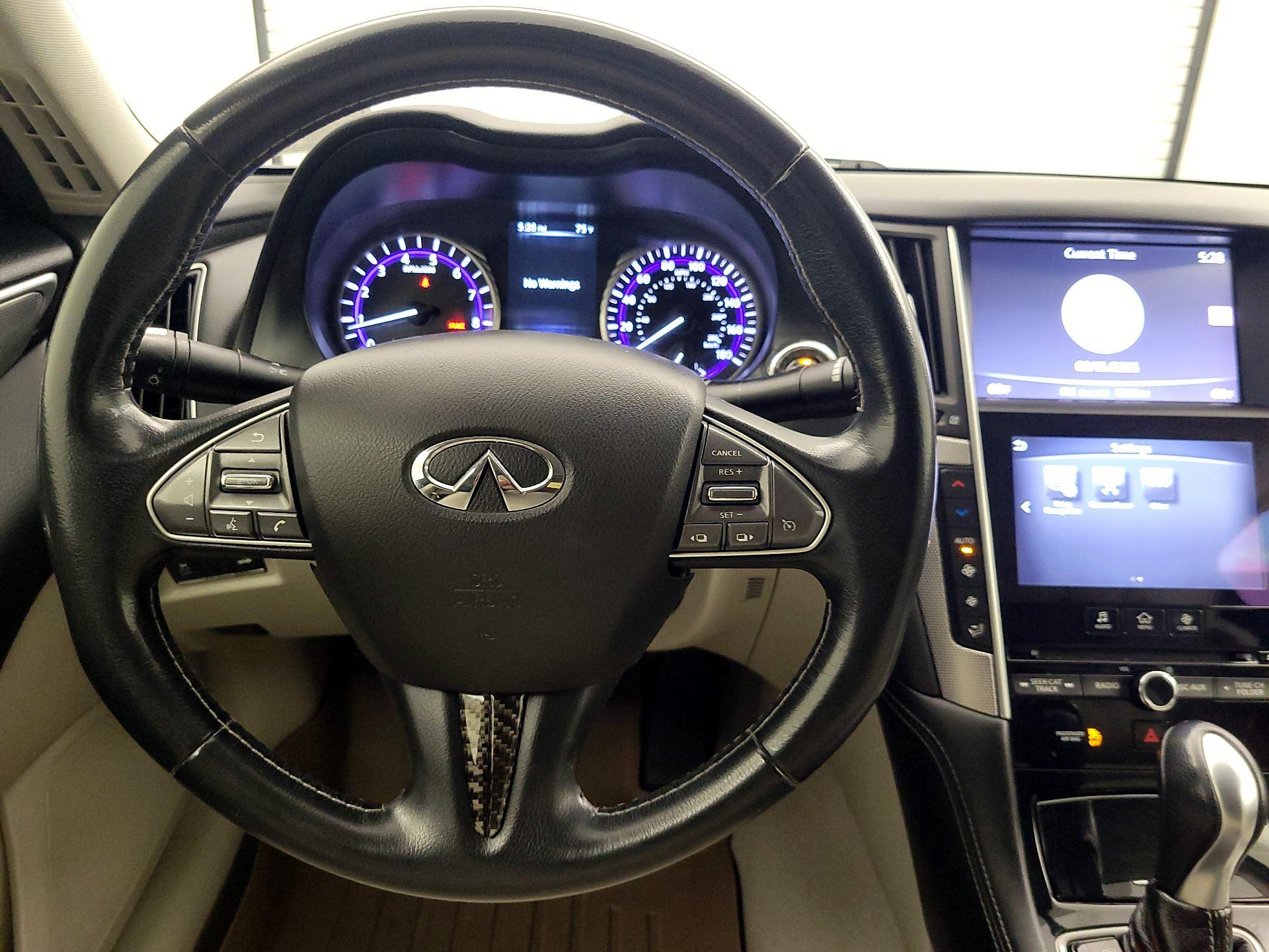 Thumbnail: 2015 INFINITI Q50 - 10