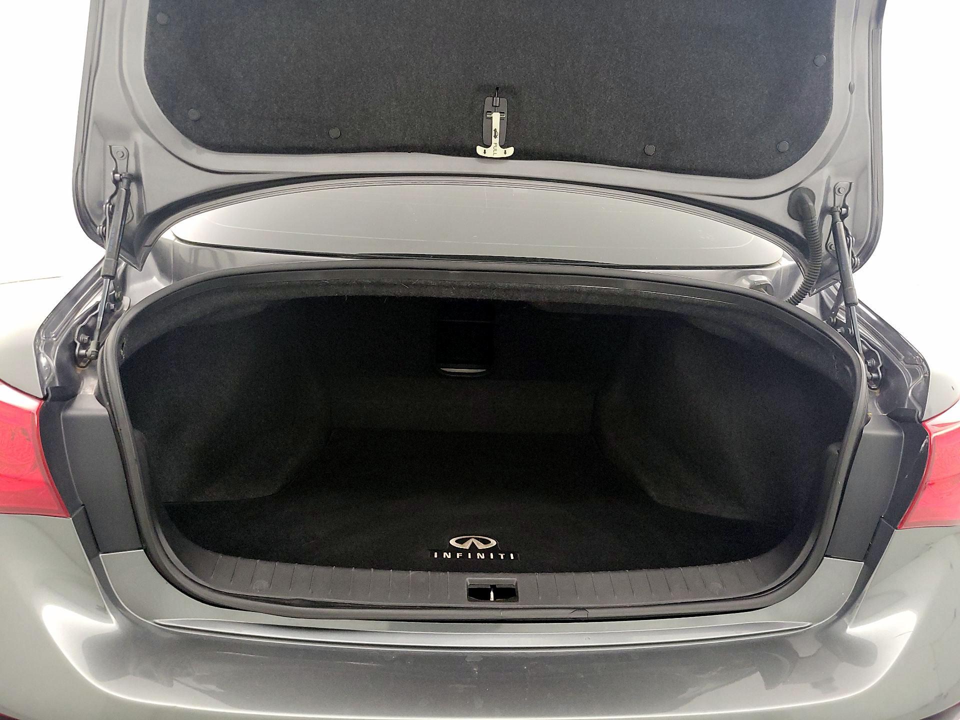 Thumbnail: 2015 INFINITI Q50 - 20