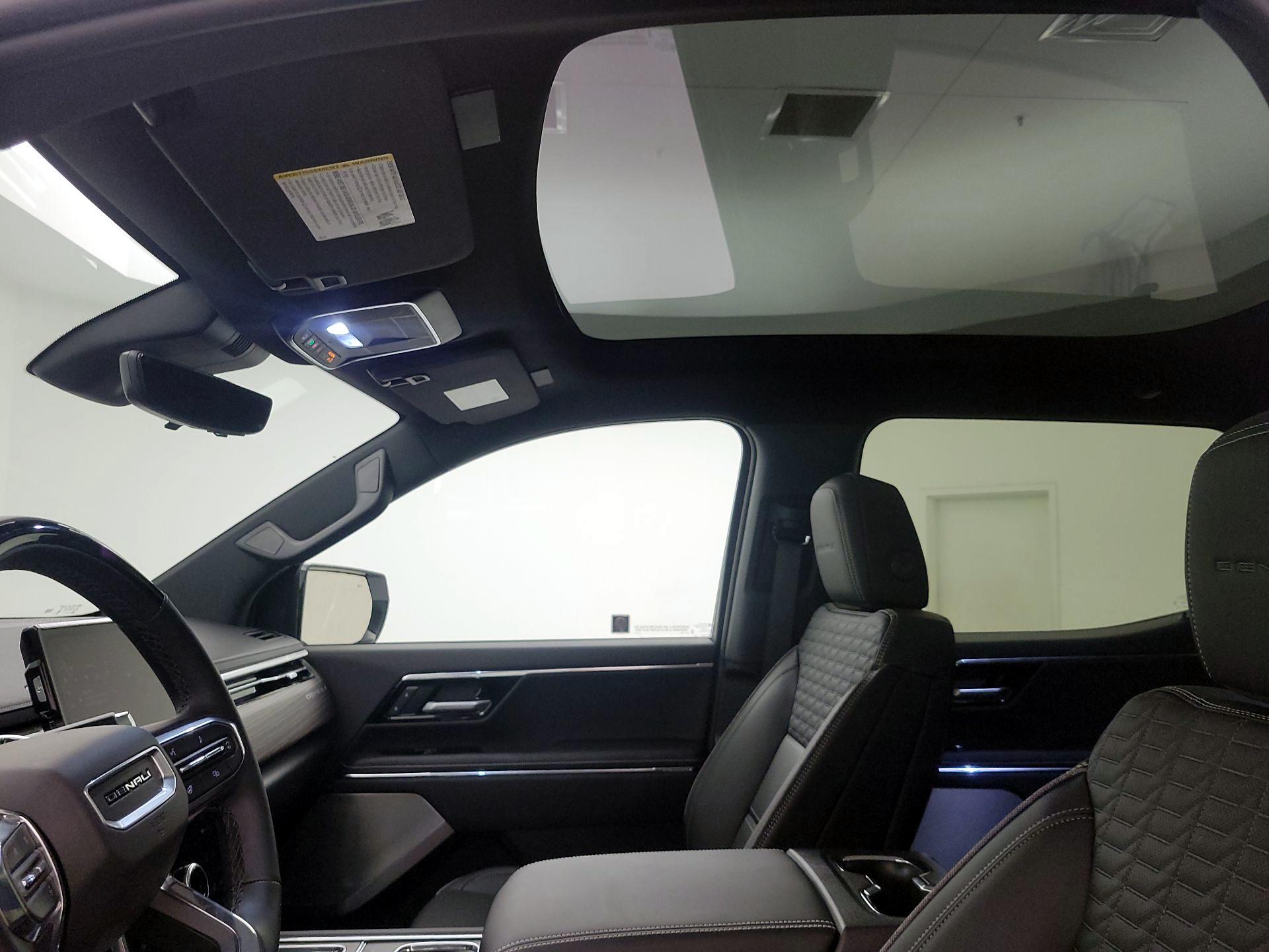 Thumbnail: 2025 GMC Sierra EV - 20