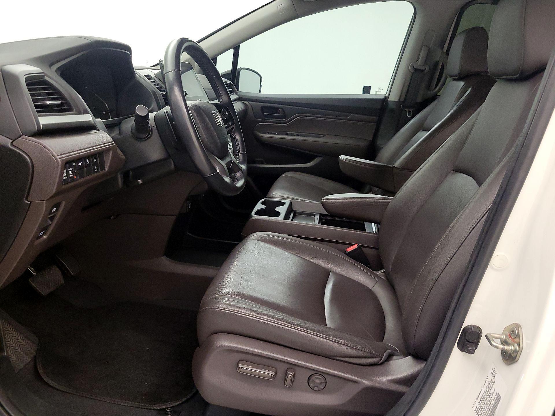 Thumbnail: 2019 Honda Odyssey - 11