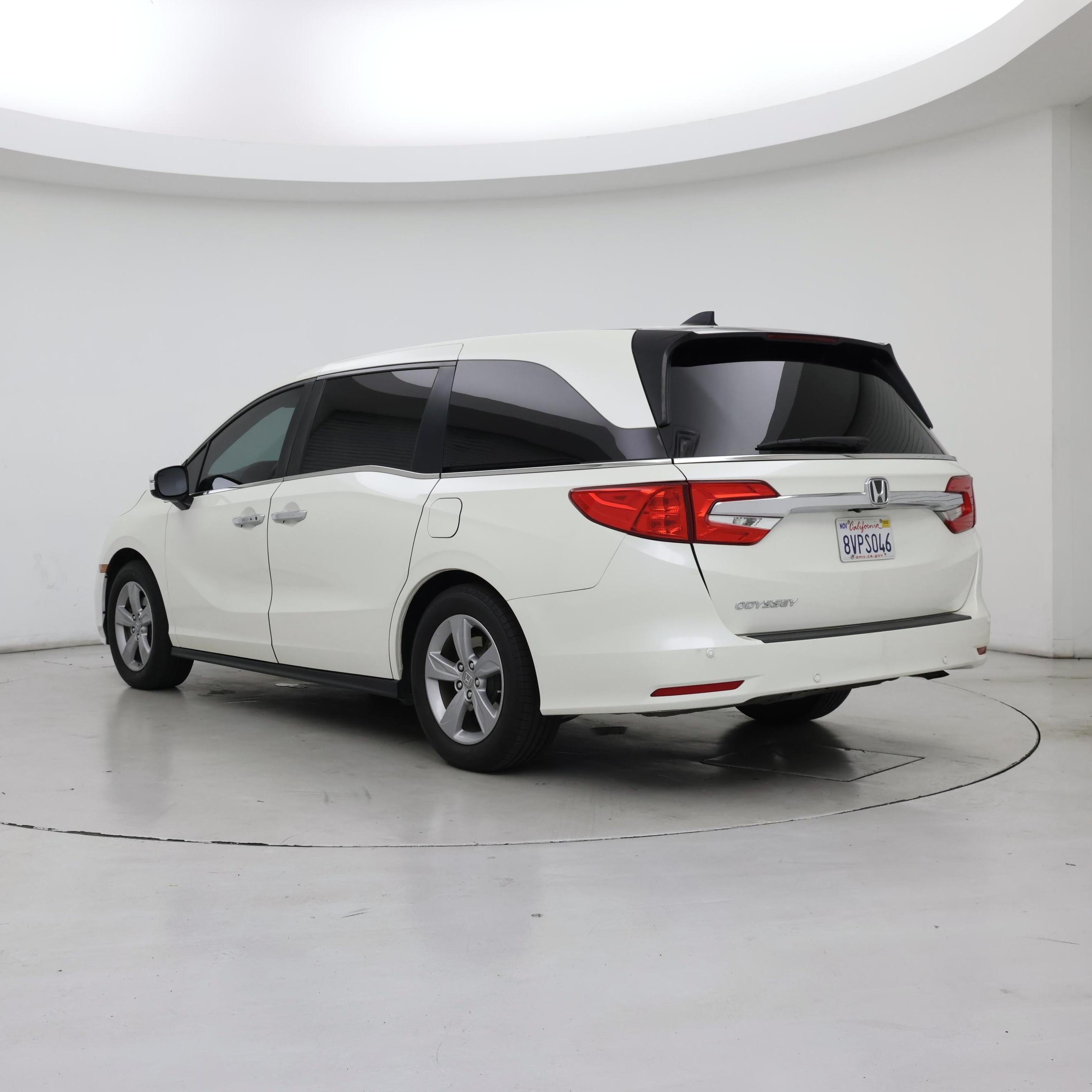 Thumbnail: 2019 Honda Odyssey - 2