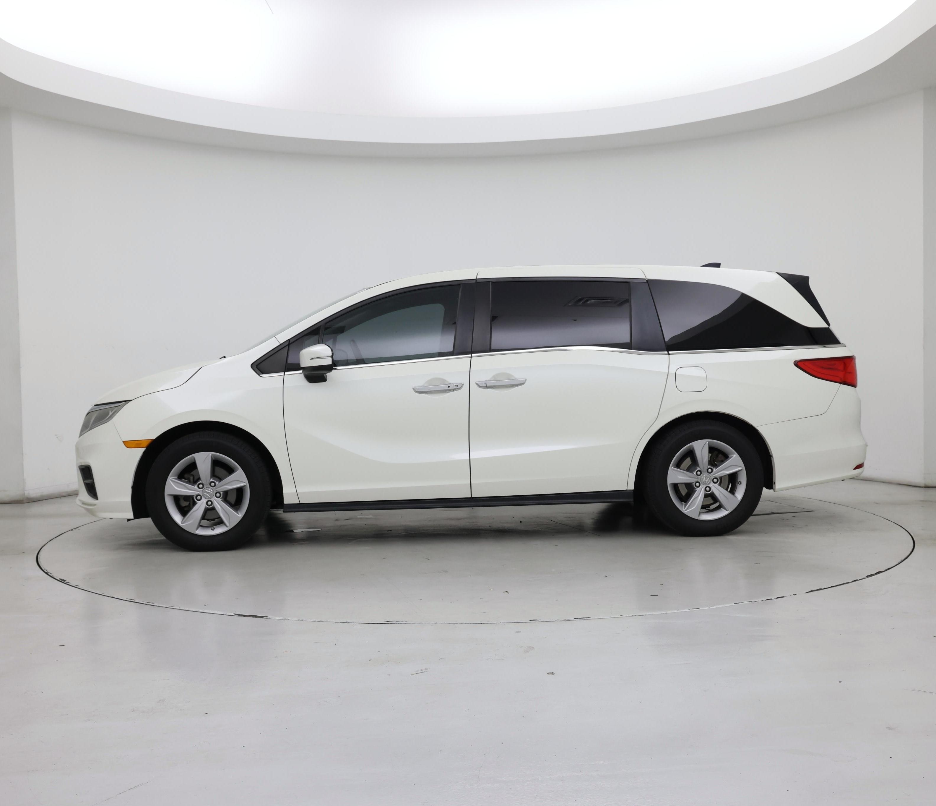 Thumbnail: 2019 Honda Odyssey - 3