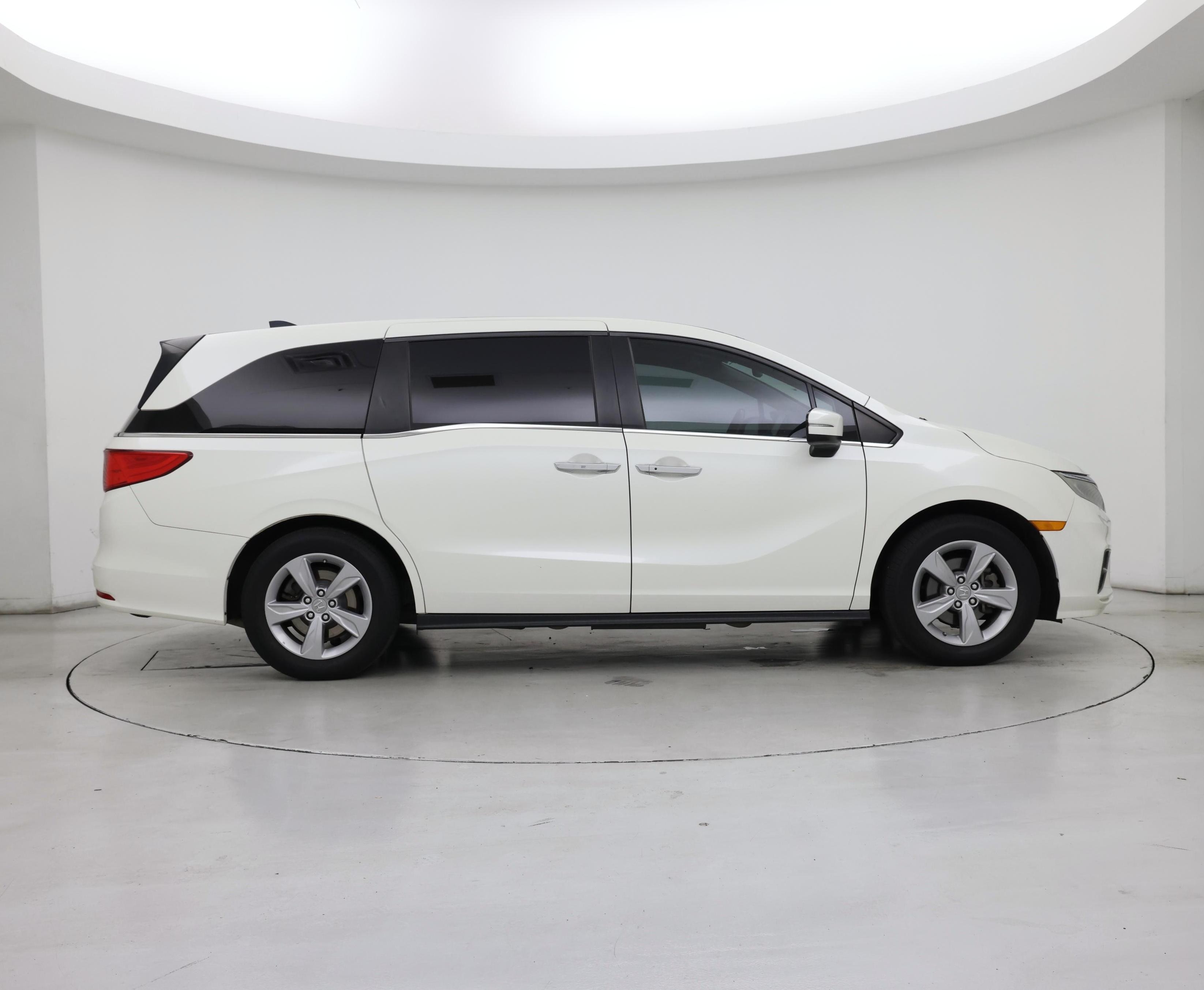 Thumbnail: 2019 Honda Odyssey - 7