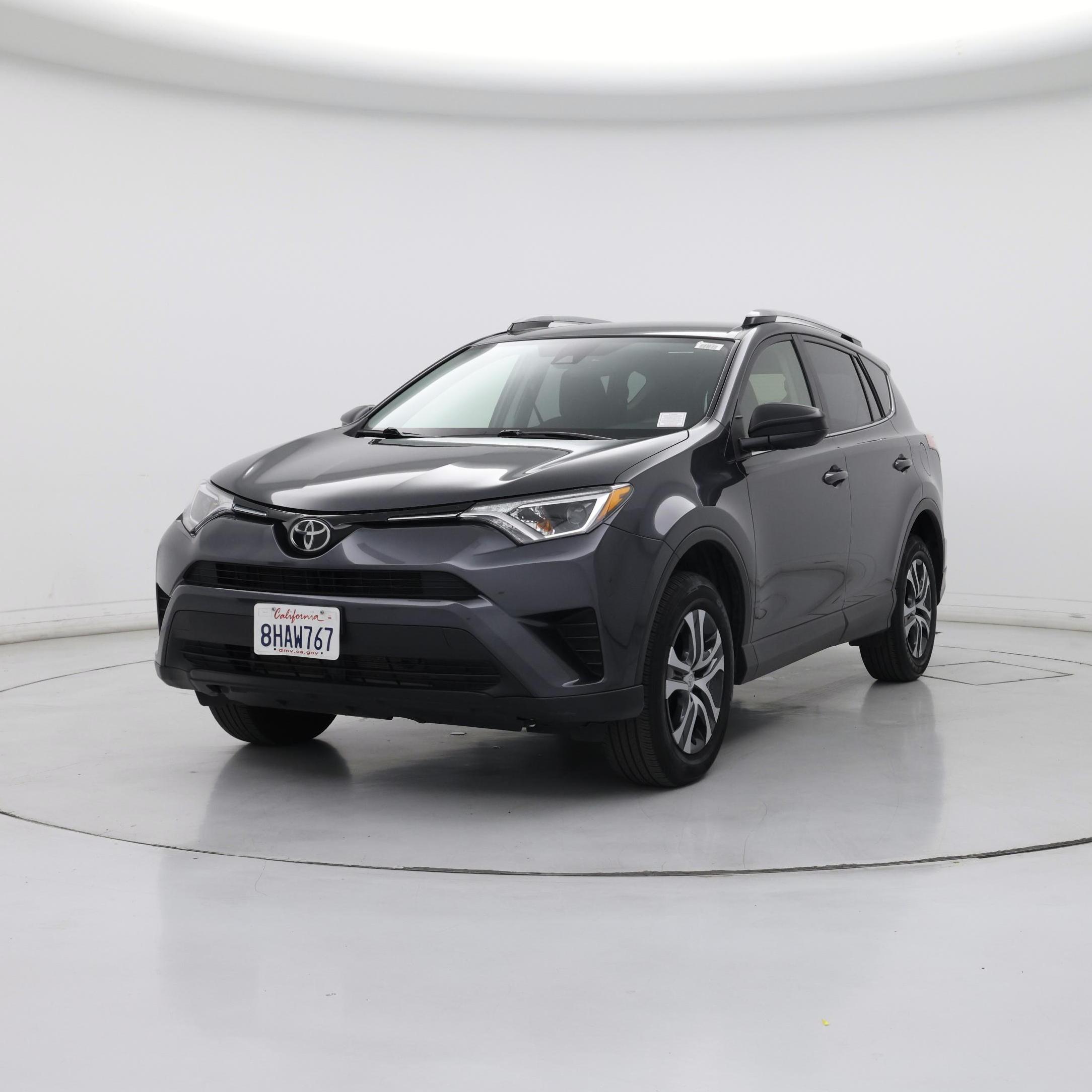 Thumbnail: 2018 Toyota RAV4 - 4