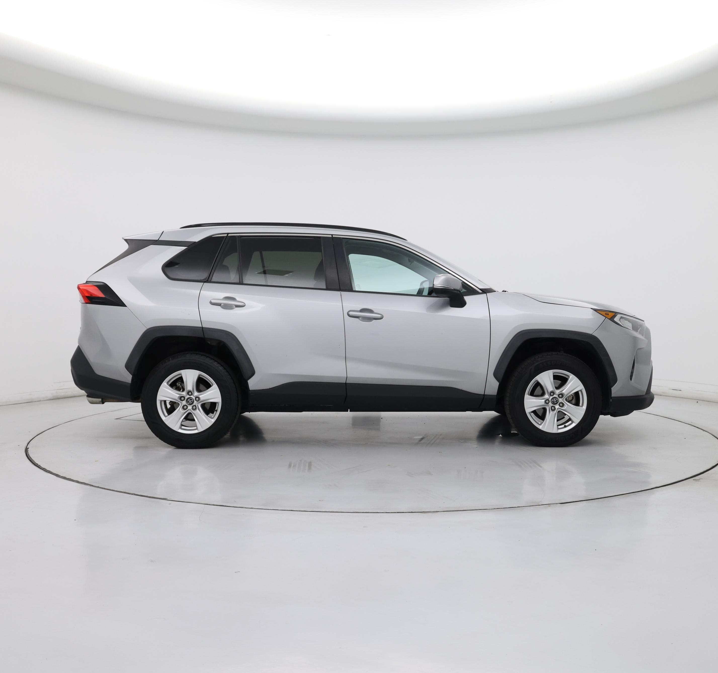 Thumbnail: 2021 Toyota RAV4 - 7