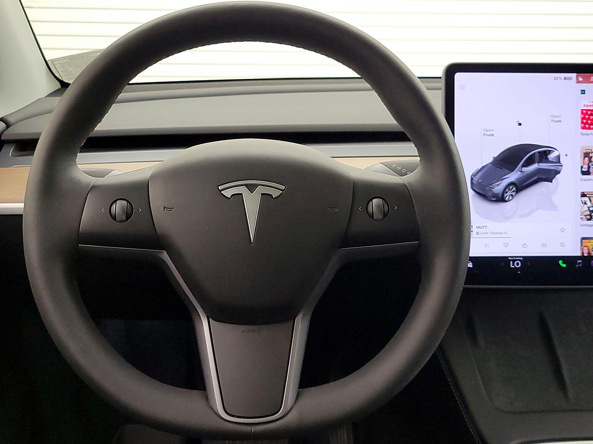 Thumbnail: 2023 Tesla Model Y - 10