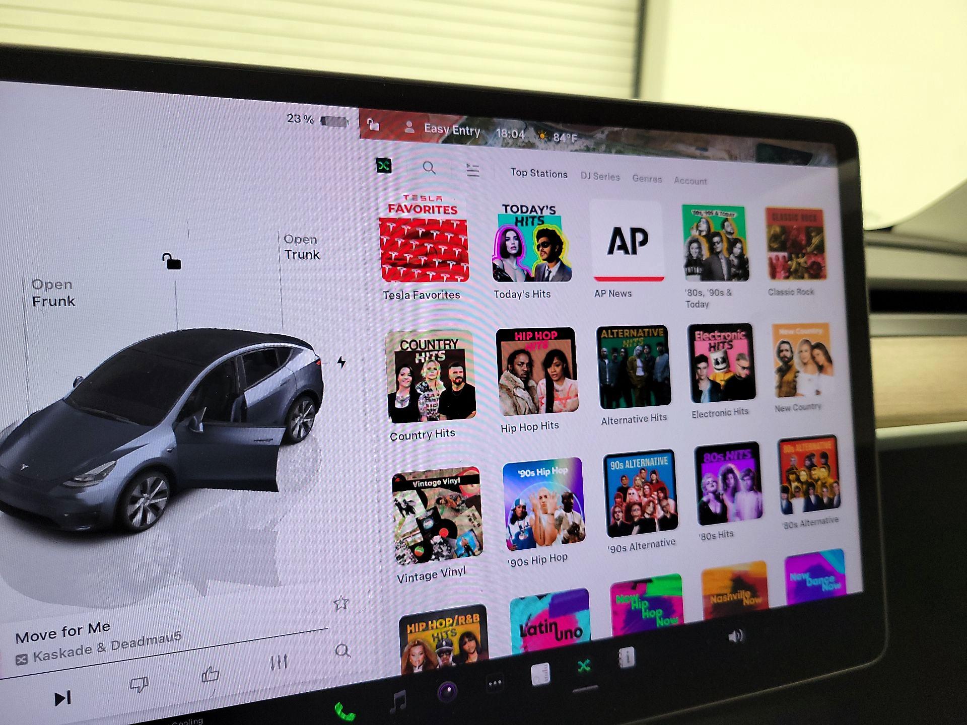Thumbnail: 2023 Tesla Model Y - 14