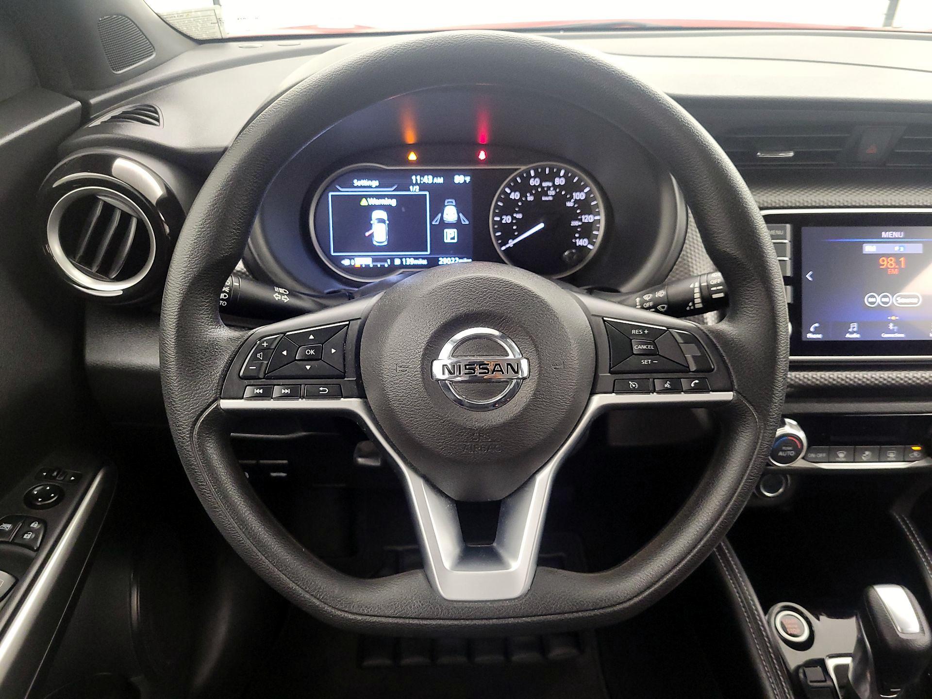 Thumbnail: 2020 Nissan Kicks - 10