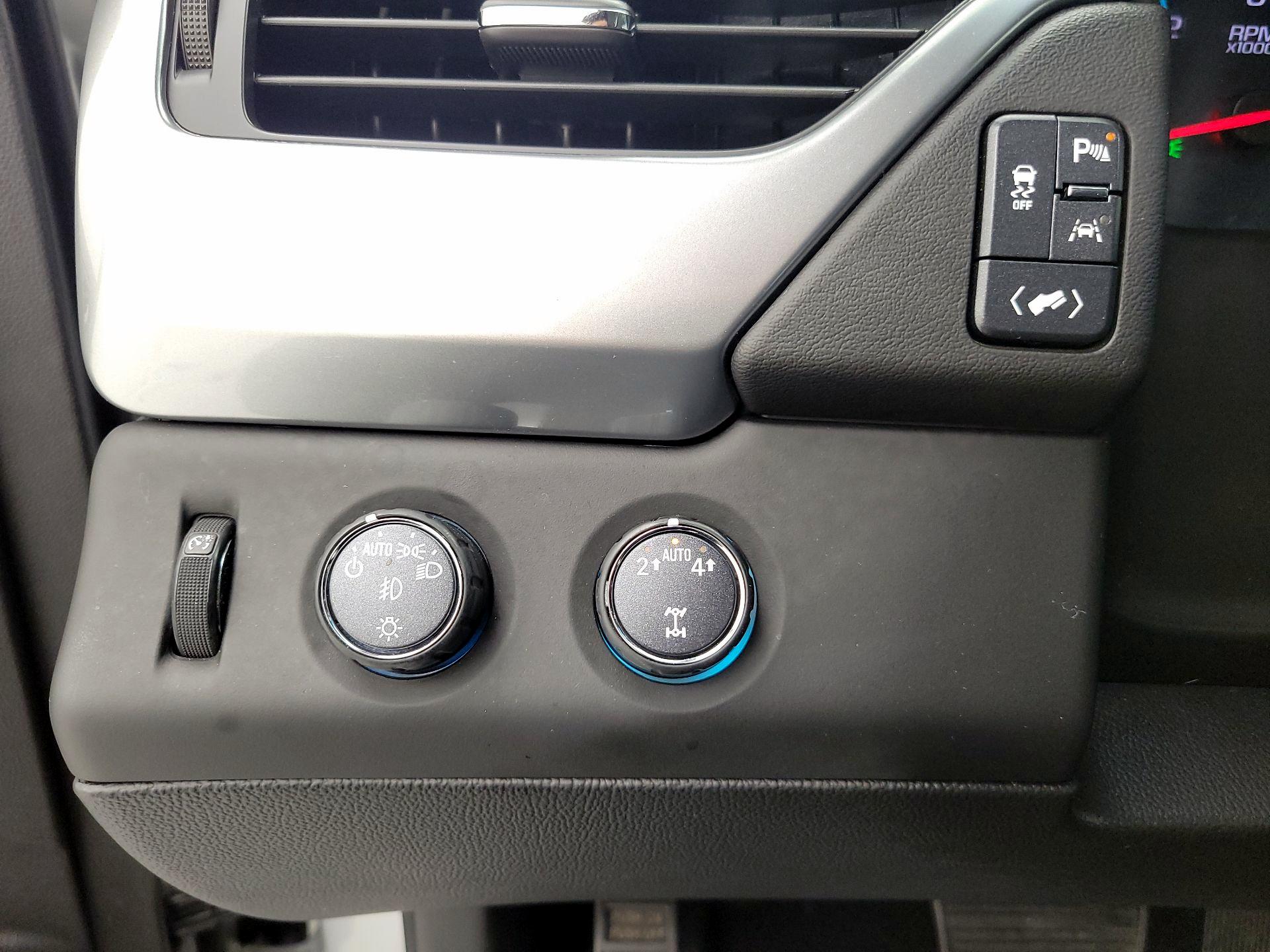 Thumbnail: 2020 Chevrolet Tahoe - 13