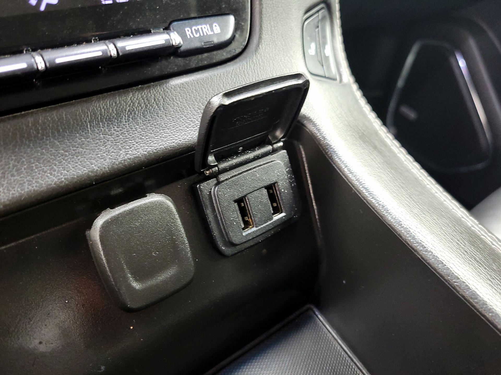 Thumbnail: 2020 Chevrolet Tahoe - 18