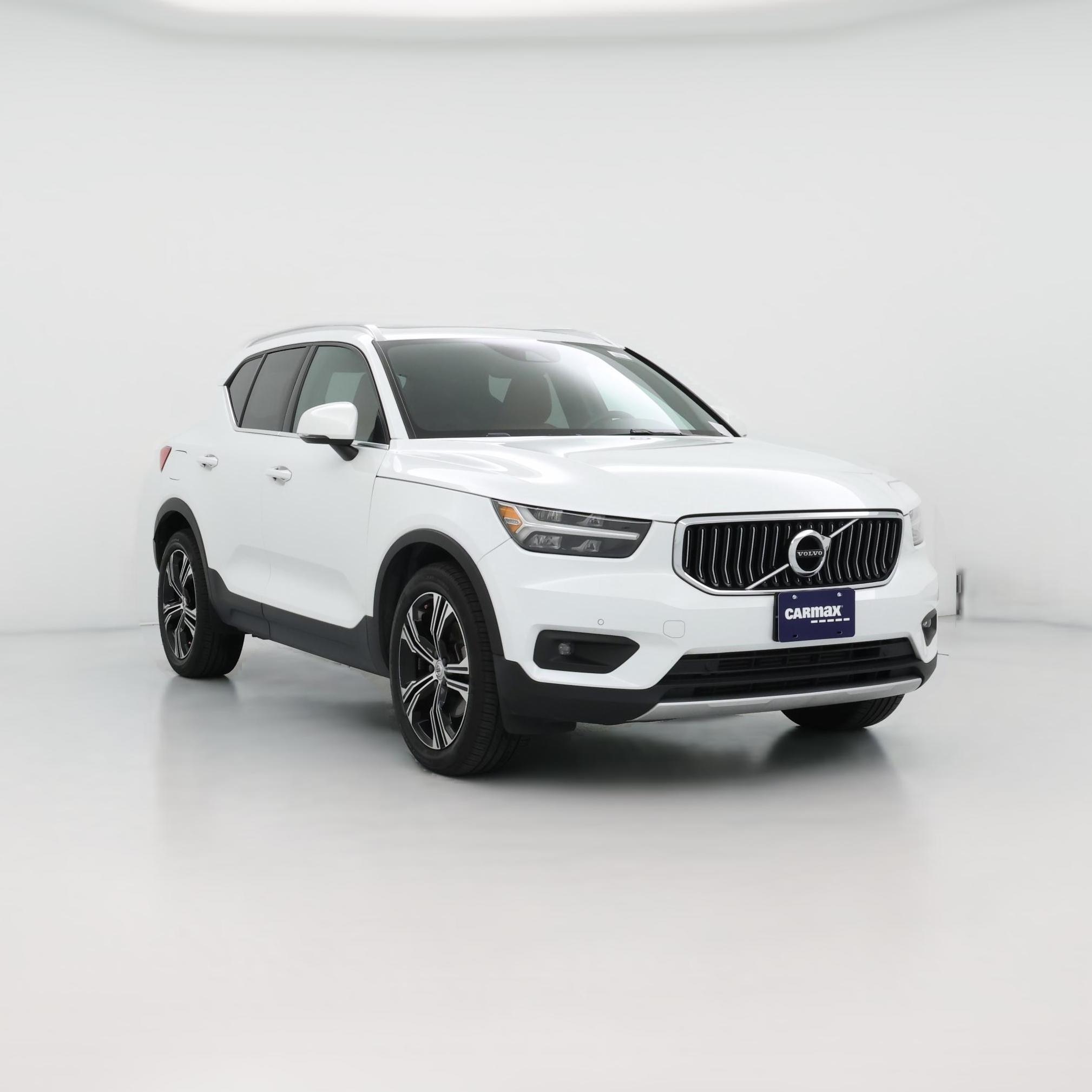 Thumbnail: 2021 Volvo XC40 - 1
