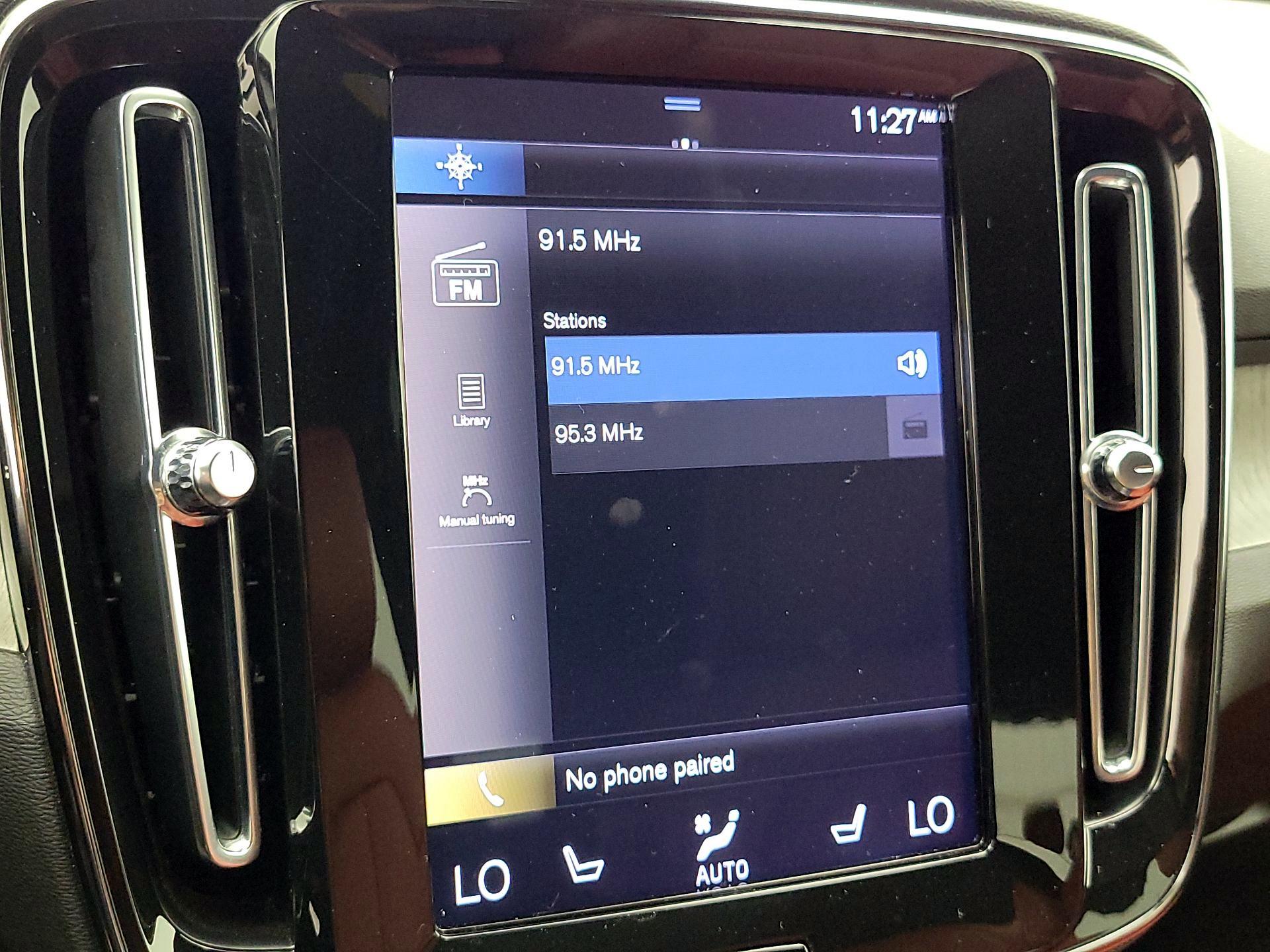 Thumbnail: 2021 Volvo XC40 - 16