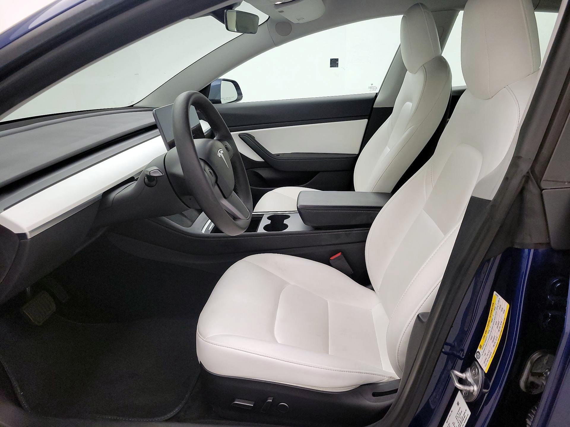 Thumbnail: 2021 Tesla Model 3 - 11